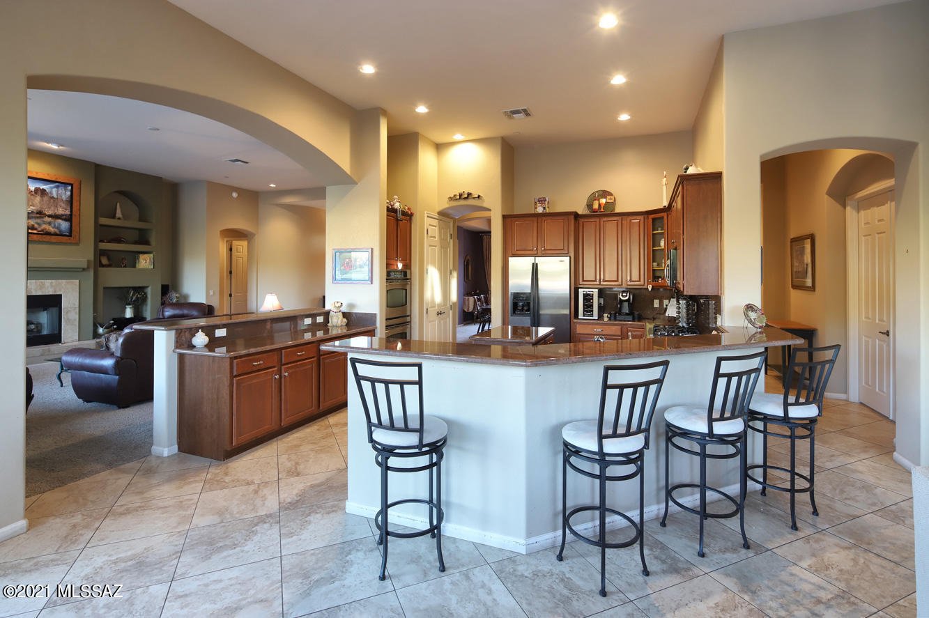 Dos Lagos at Dove Mountain (1-91) - Residential