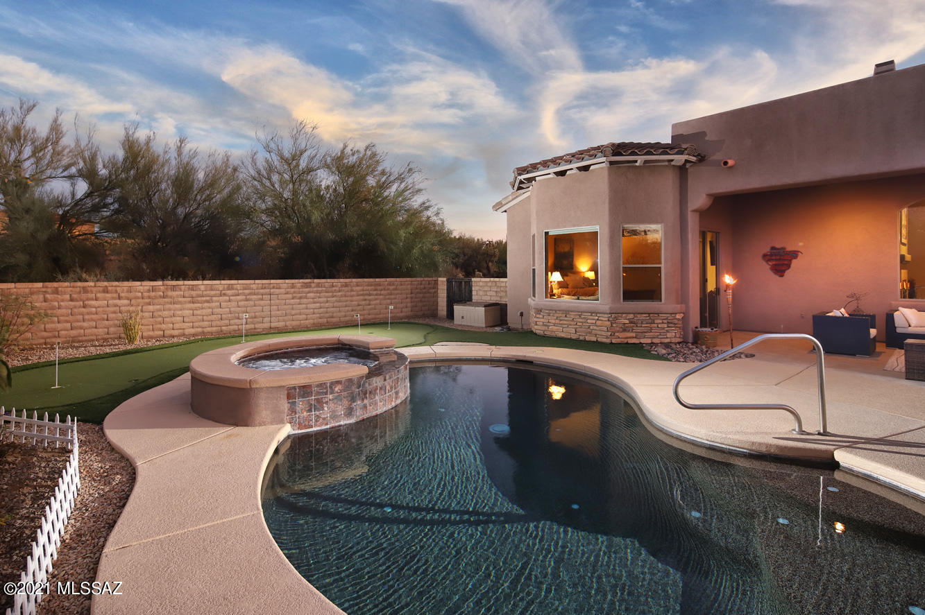 Dos Lagos at Dove Mountain (1-91) - Residential