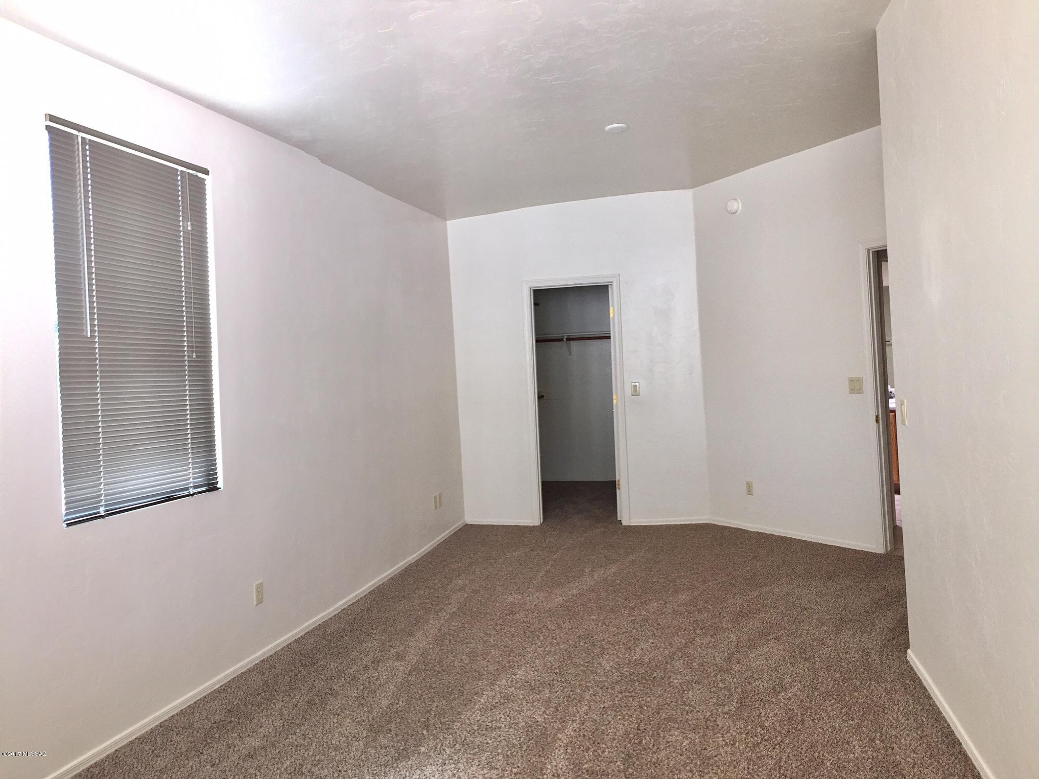 Peppersauce Townhomes(1-21) - Residential Lease