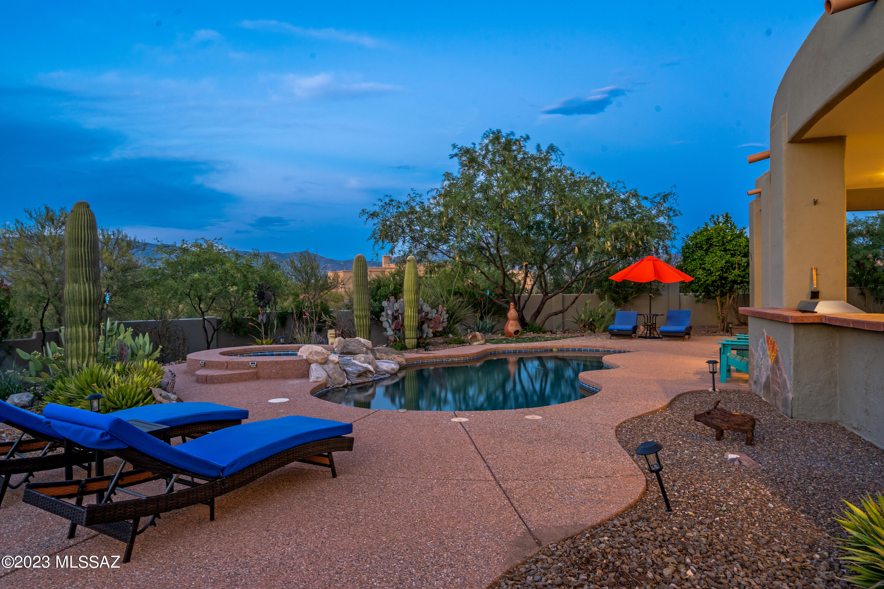 Coyote Creek (1-395) - Residential
