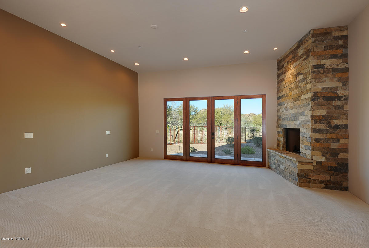 Stone Canyon IV - Residential
