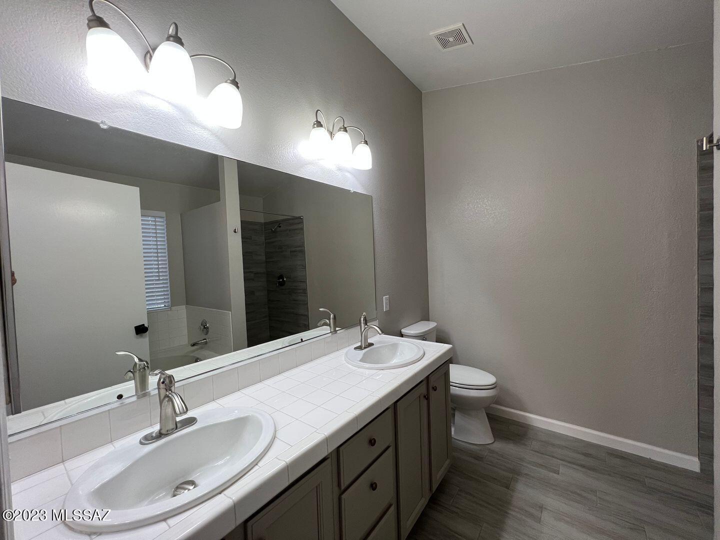 Silver Pass PH. IV (470-529) - Residential Lease