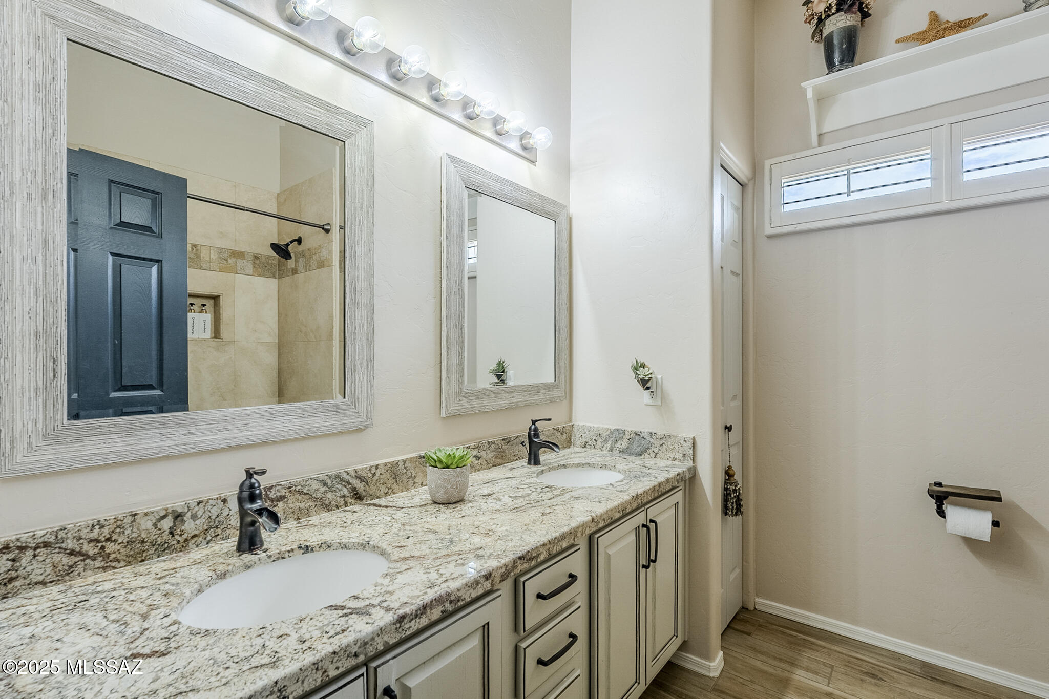 New Tucson Unit NO. 27 - Residential