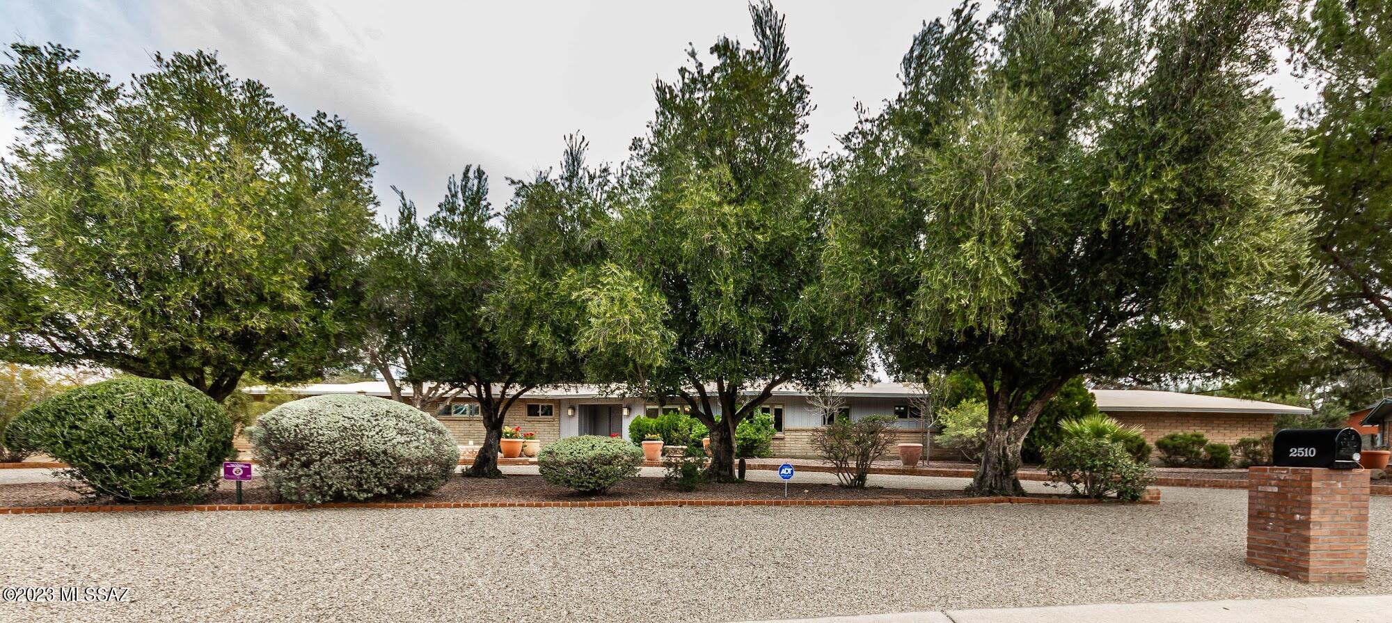 Country Club Estates NO. 1 - Residential