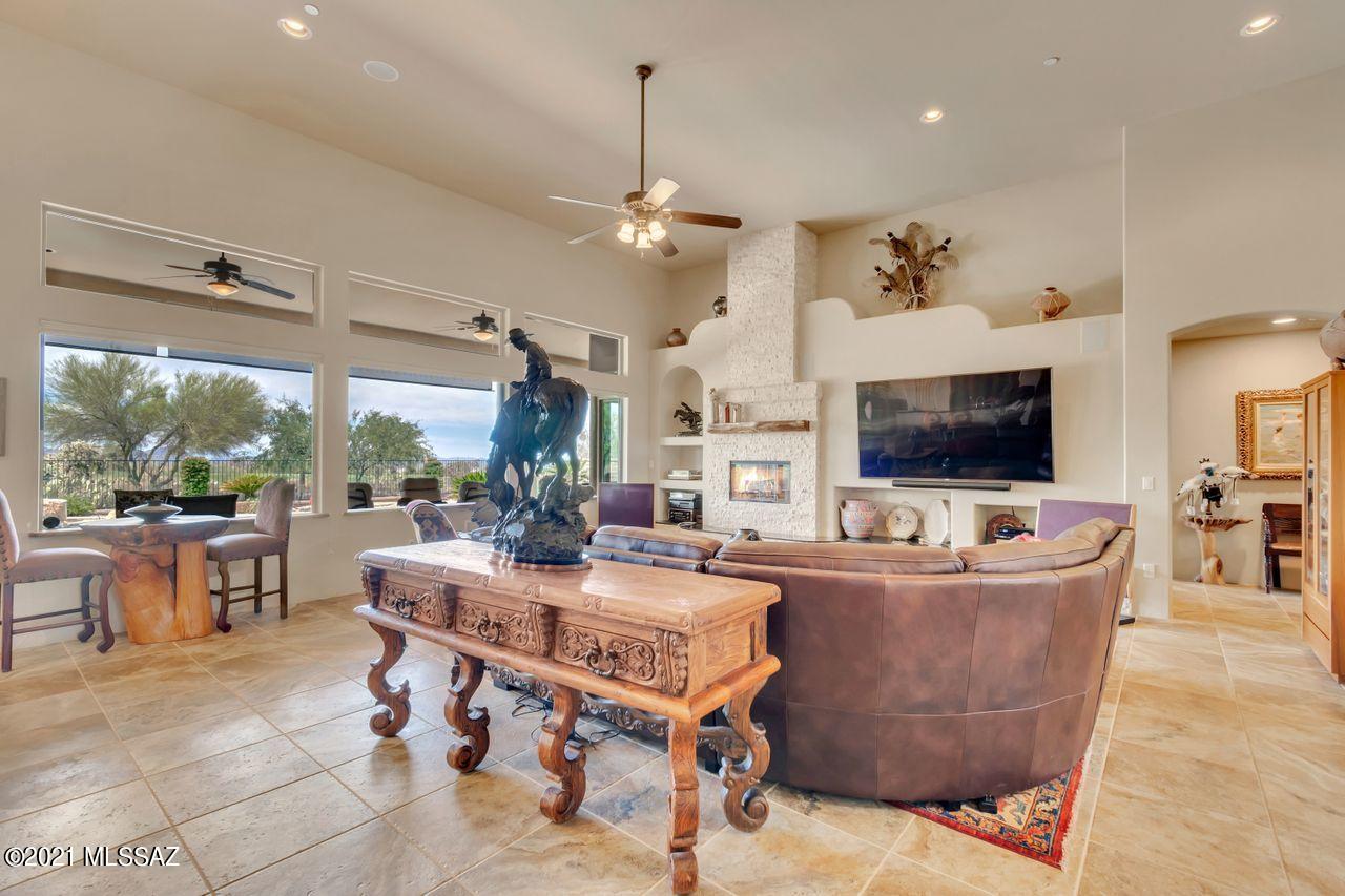 Dos Lagos at Dove Mountain (1-91) - Residential