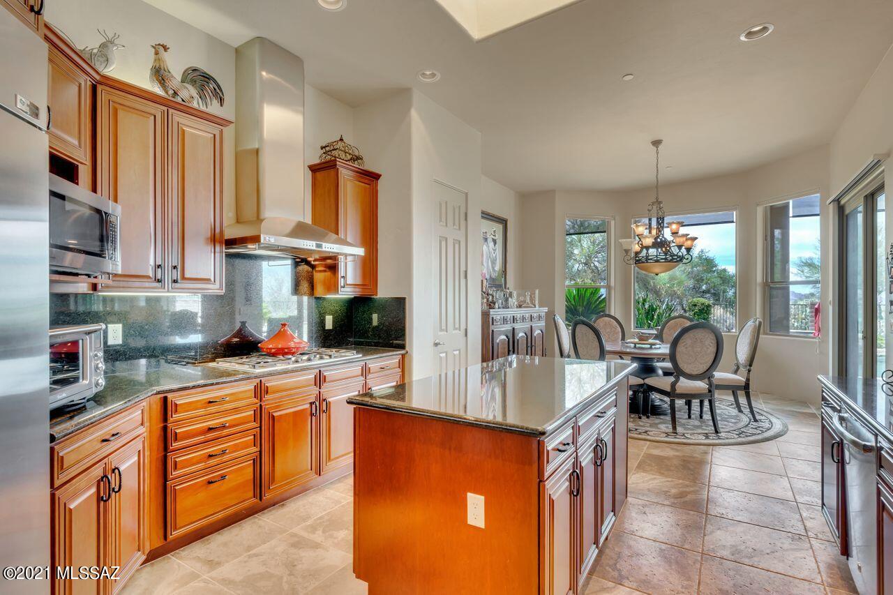 Dos Lagos at Dove Mountain (1-91) - Residential