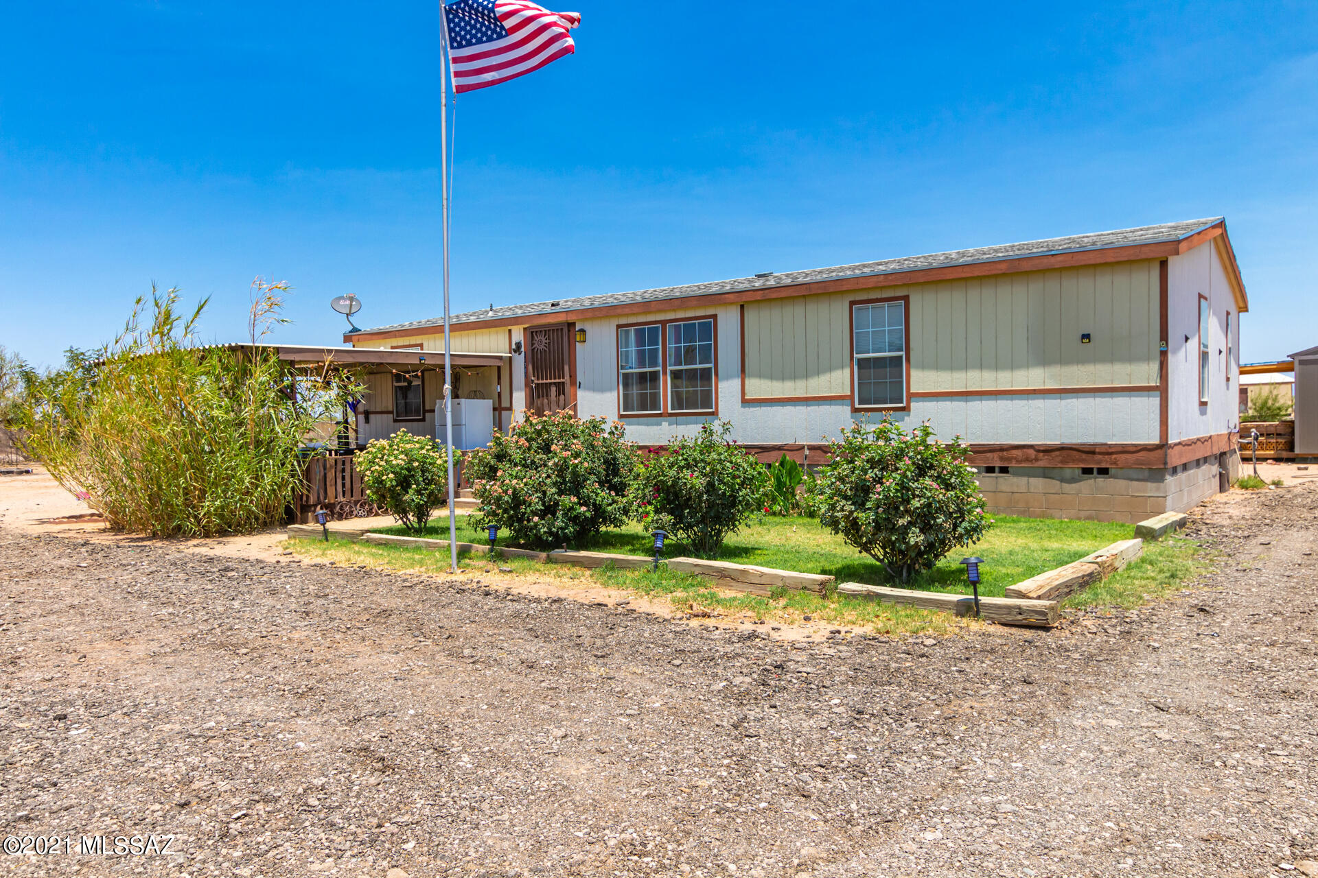 Large lot, no HOA! Completely fenced! Only two owners! Admire incredible mountain views from your deck. Open floor plan, carpet in all the right places, soaring ceilings, neutral palette, ceiling fans, & upgraded lighting. Have fun cooking in the chef's kitchen fully equipped w/tile back-splash, lots of counter space, breakfast bar, pantry, and ample wood cabinetry for all your storage. Formal dining area & interior laundry room. Main bedroom offers an ensuite w/huge tub. Engineered wood floor in one of the bedrooms, ample closets, & pristine baths. RV gate, RV Hookups, grass area upfront, and separate workshop. Covered patio perfect to enjoy relaxing afternoons. Roof replaced in 2020 w/ Shasta White 30 year shingles. Newer 50 gallon Rheem professional grade water heater. Recently serviced AC w/ upgraded UV lamp inside to help collect pollen & allergens. All of the air ducts were just cleaned & sanitized. The filter cage was also upgraded. The 10ft x20 ft shed outside is newer w/ 8ft x 16 ft porch. Don't let this opportunity pass you by!