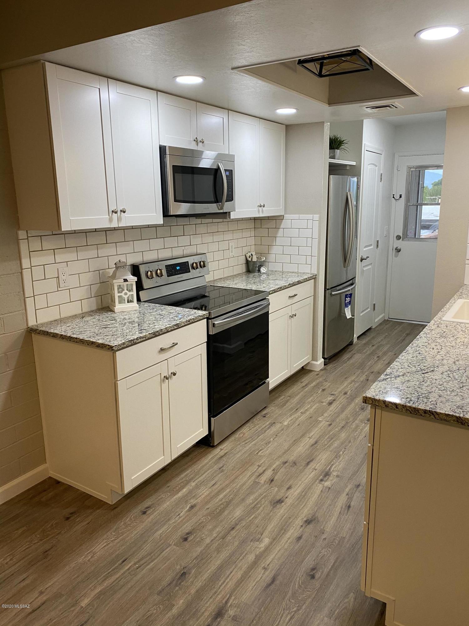 Green Valley Townhouses NO.7 - Residential