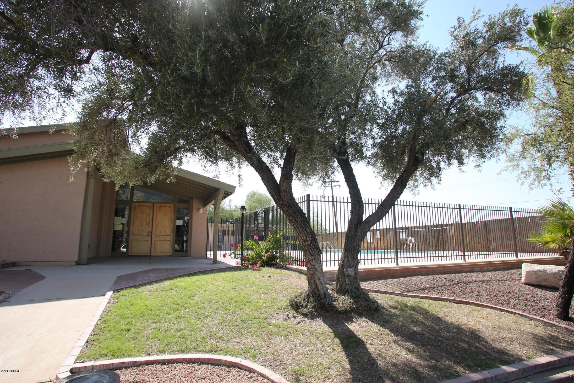 Villa Venice Condos - Residential Lease