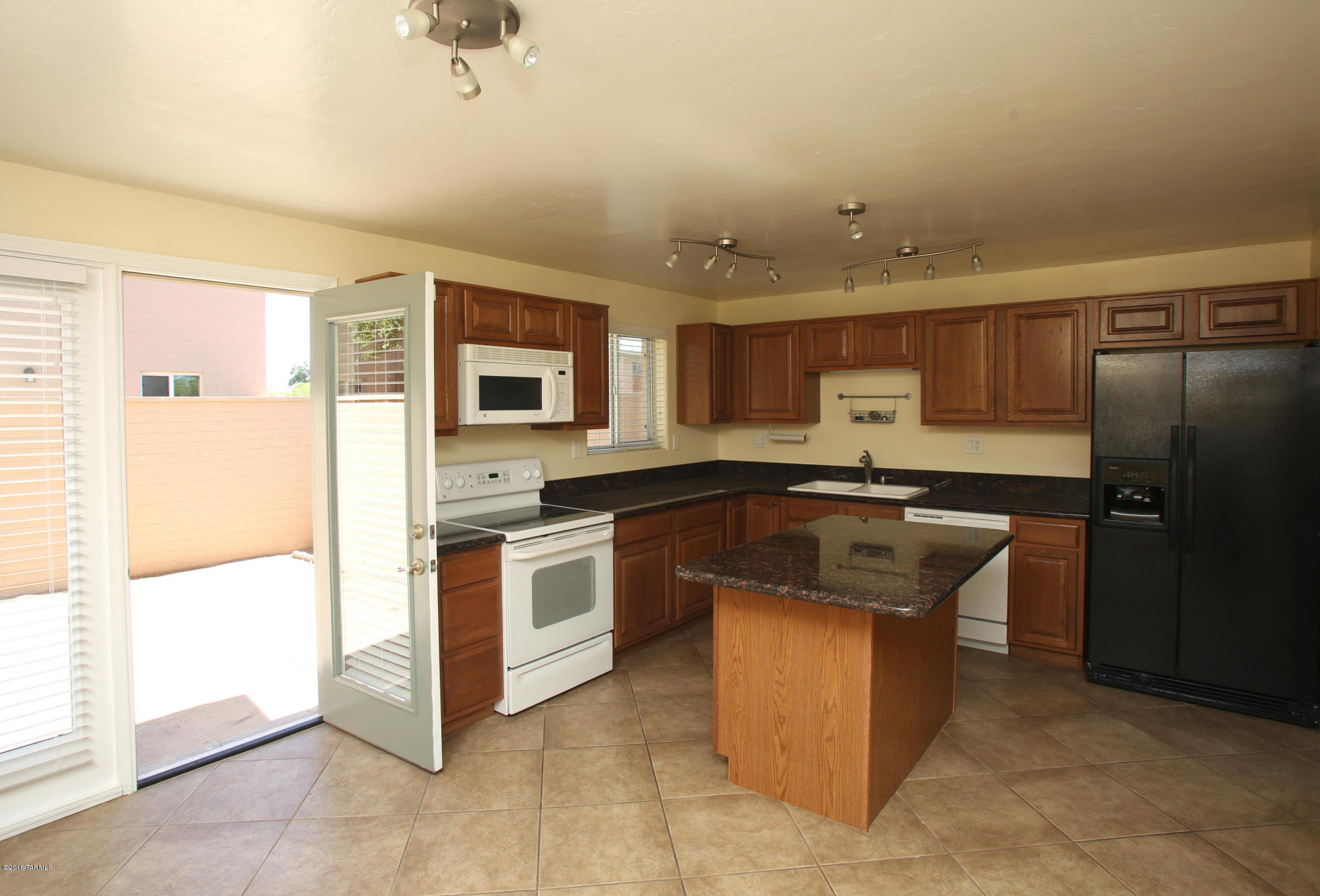 Villa Venice Condos - Residential Lease