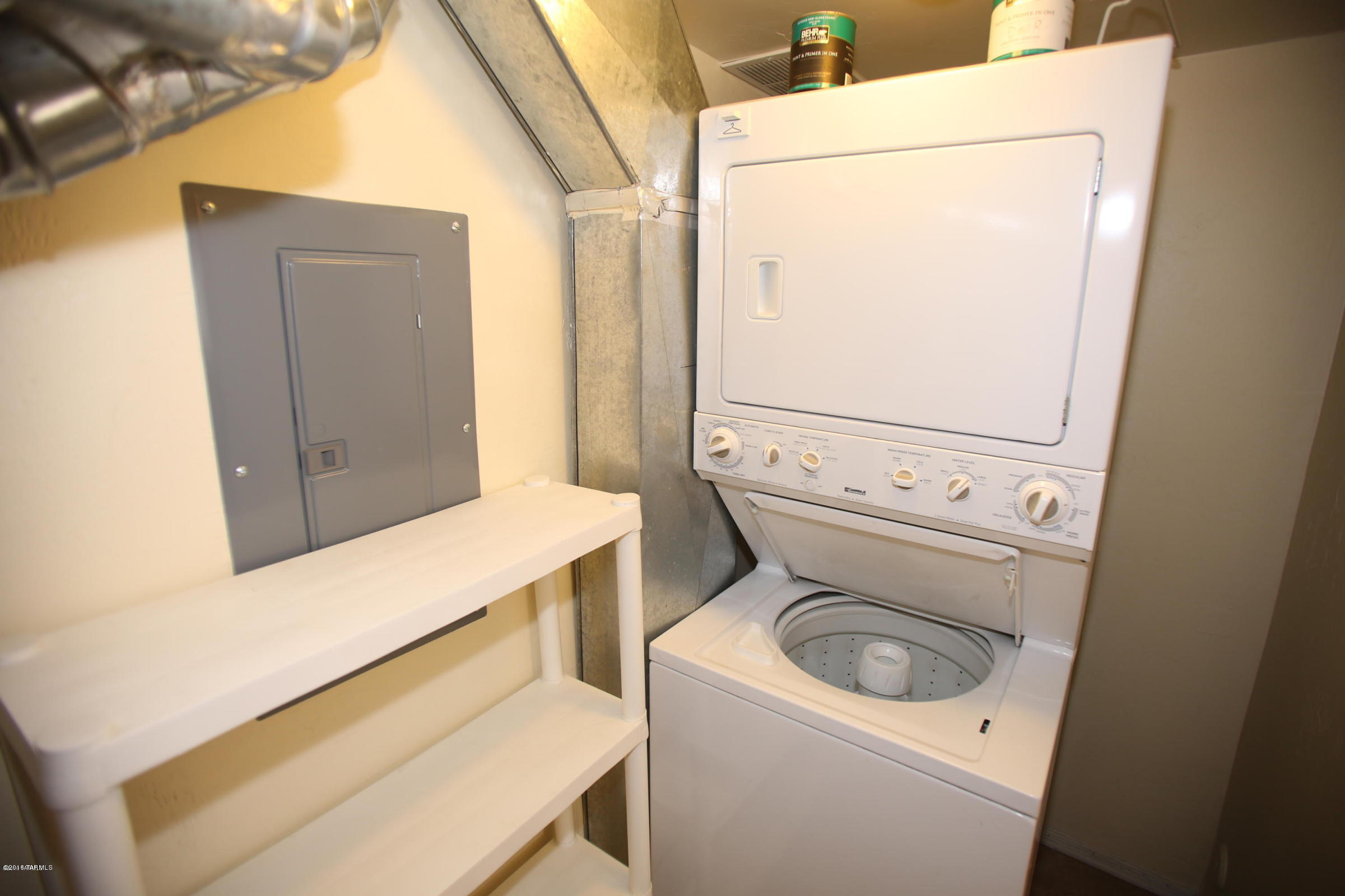 Villa Venice Condos - Residential Lease