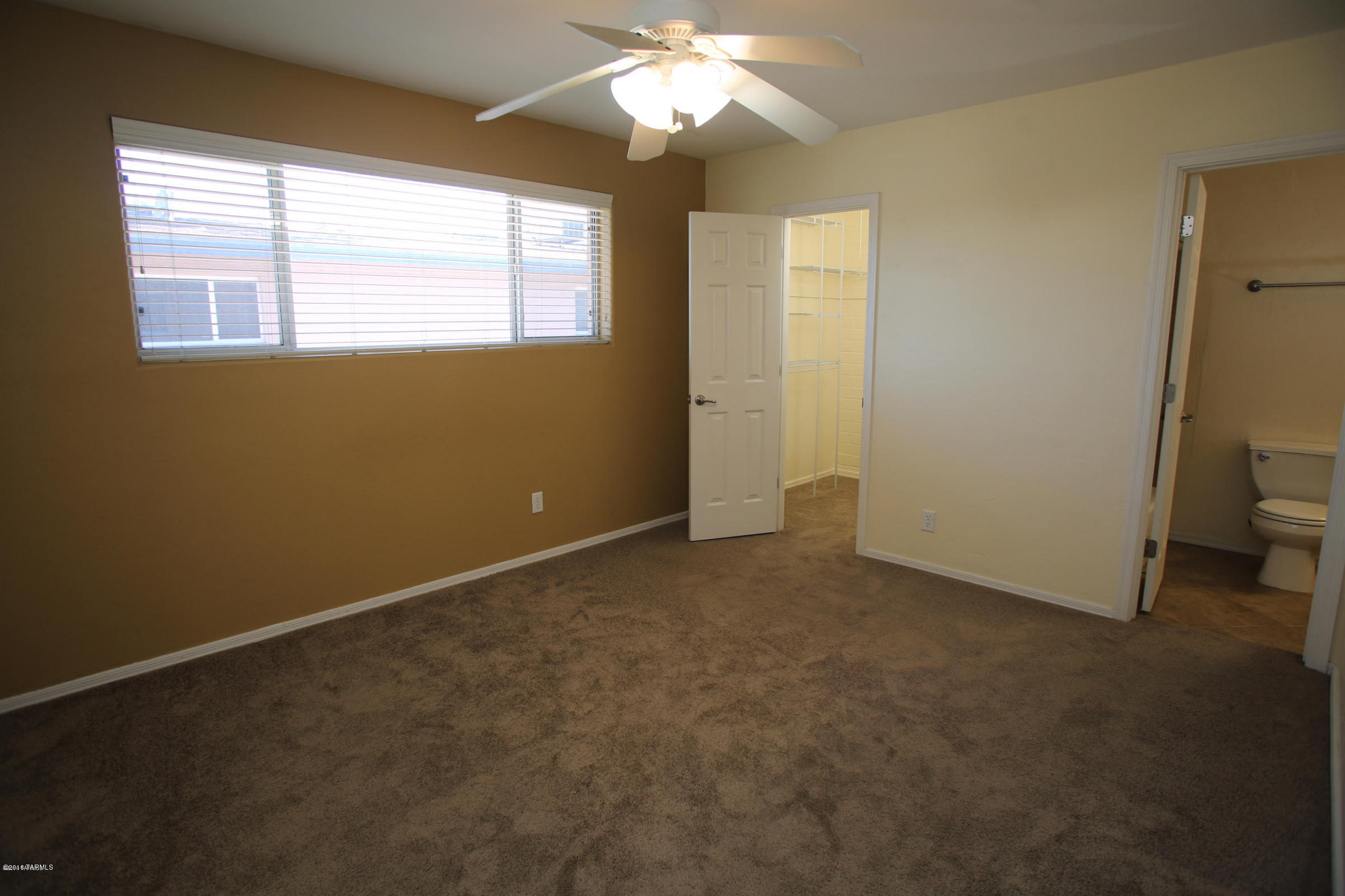 Villa Venice Condos - Residential Lease