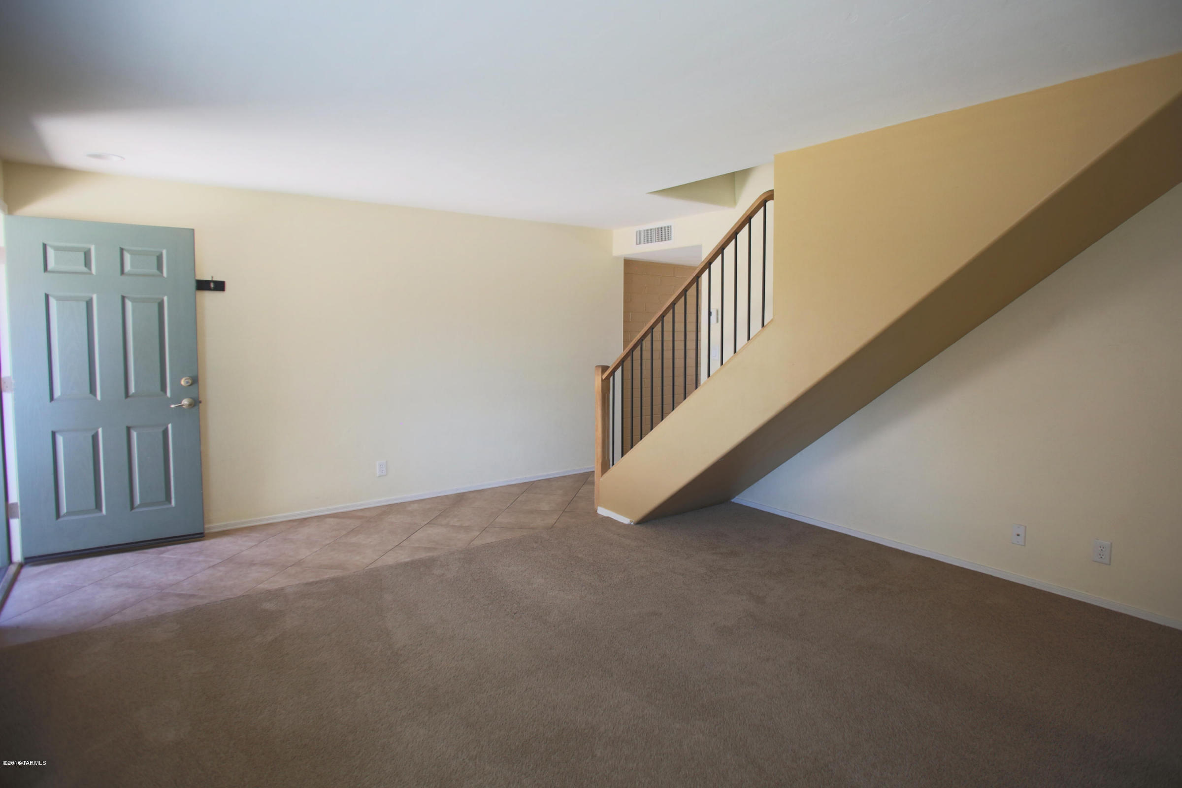 Villa Venice Condos - Residential Lease
