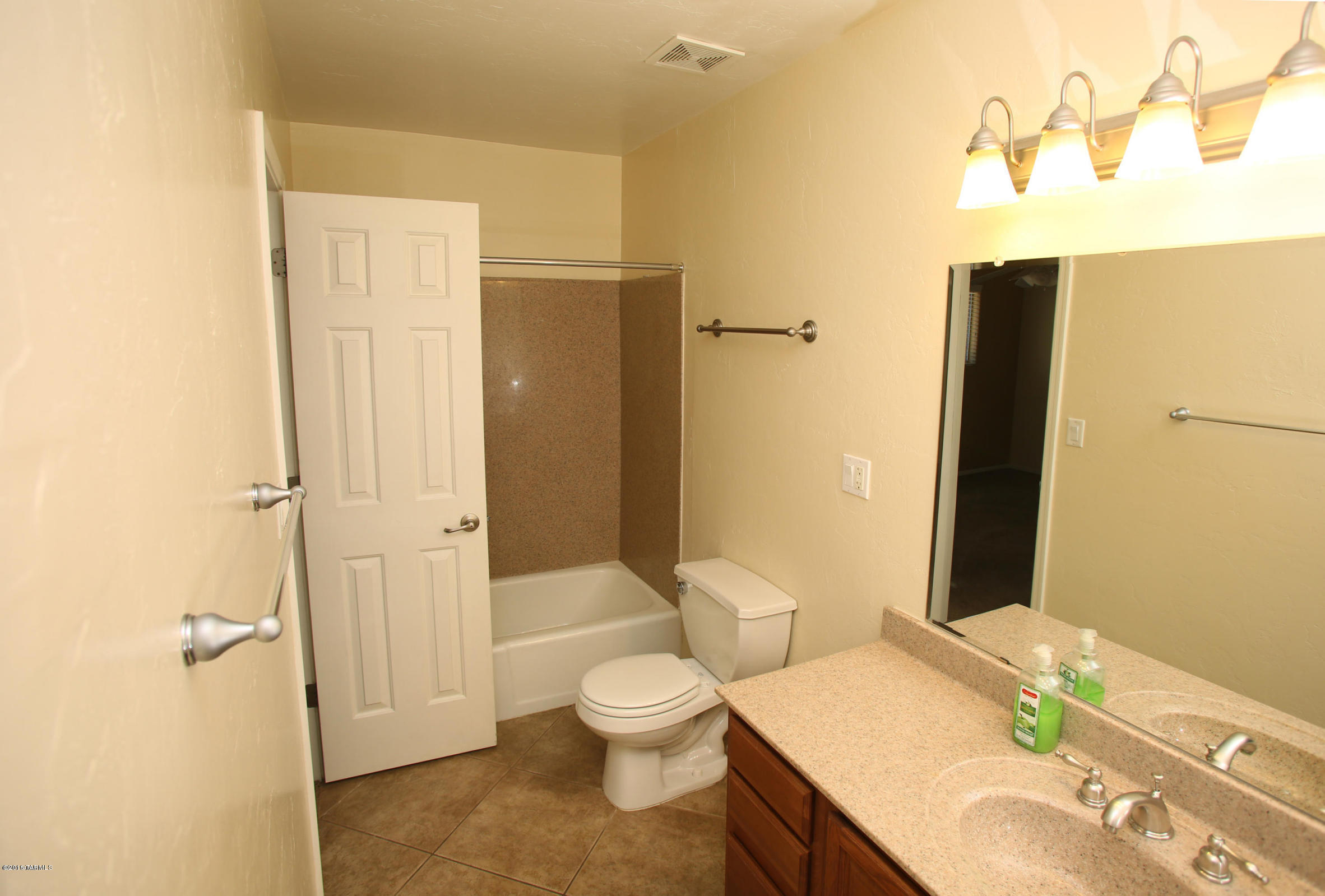 Villa Venice Condos - Residential Lease