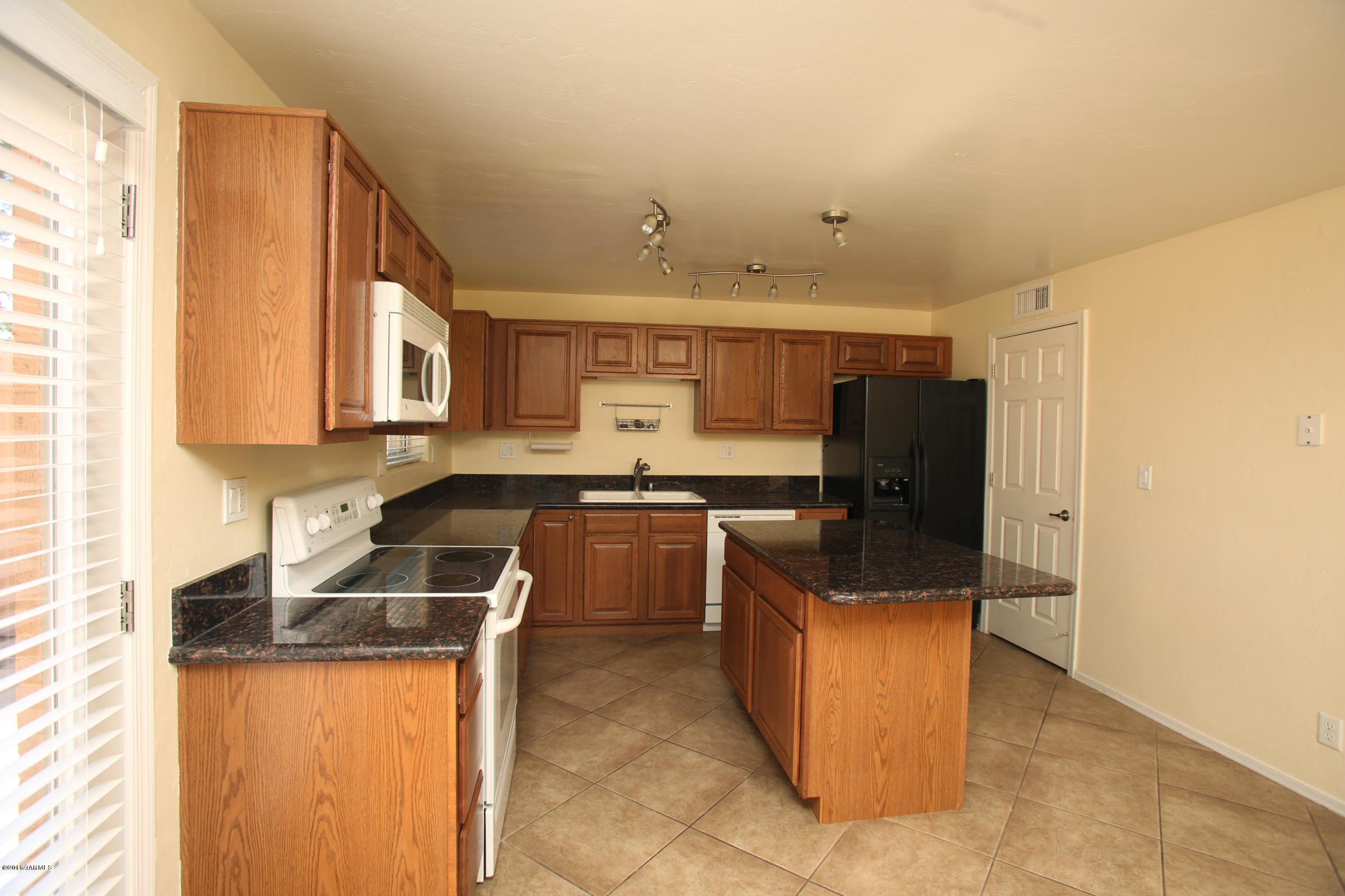 Villa Venice Condos - Residential Lease