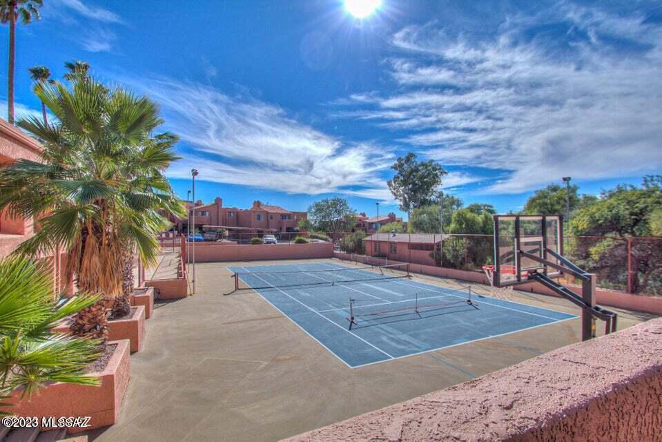 Ventana Vista Condominiums - Residential Lease