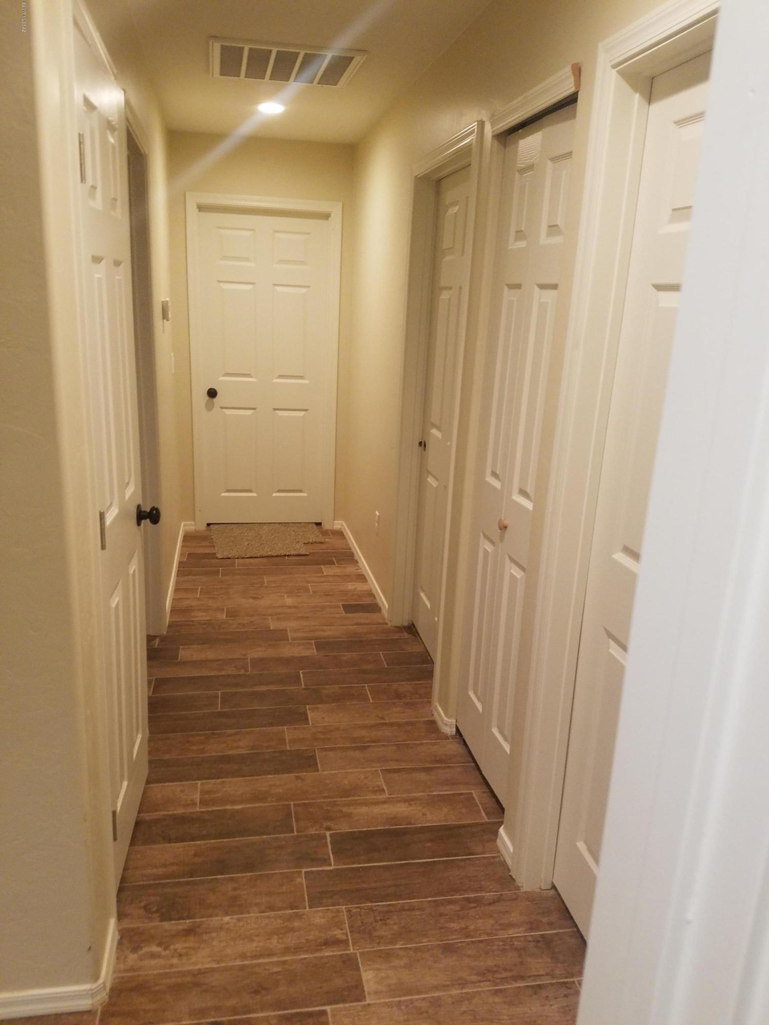 Mission Manor NO. 8 - Residential