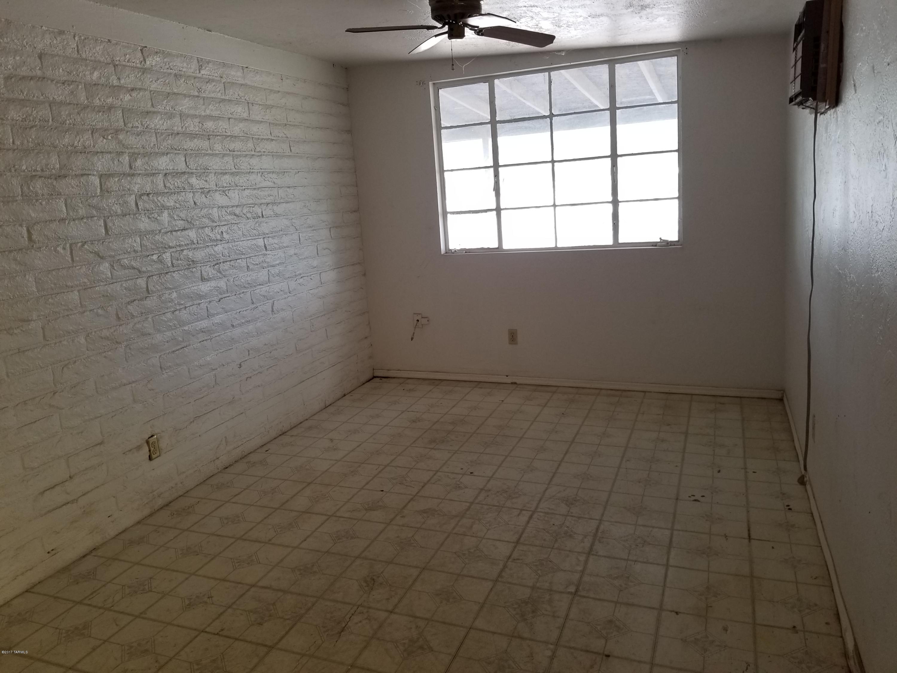 El Rio Acres - Residential
