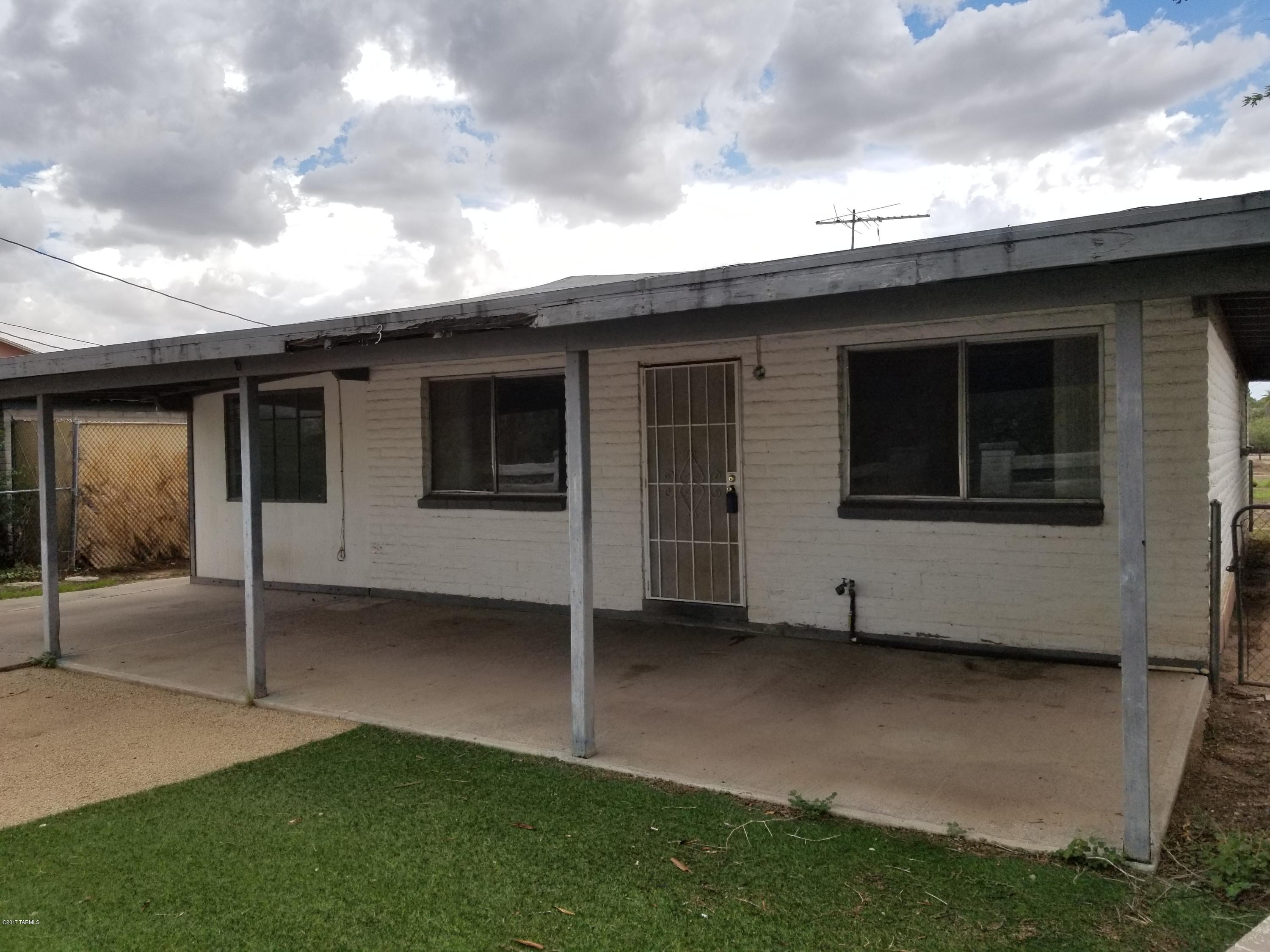 El Rio Acres - Residential