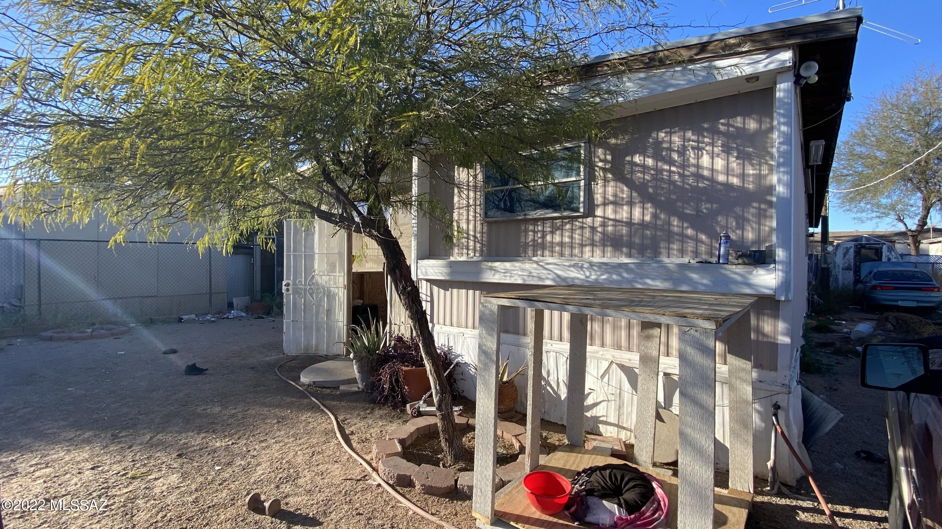 Los Ranchitos Number 8 - Residential