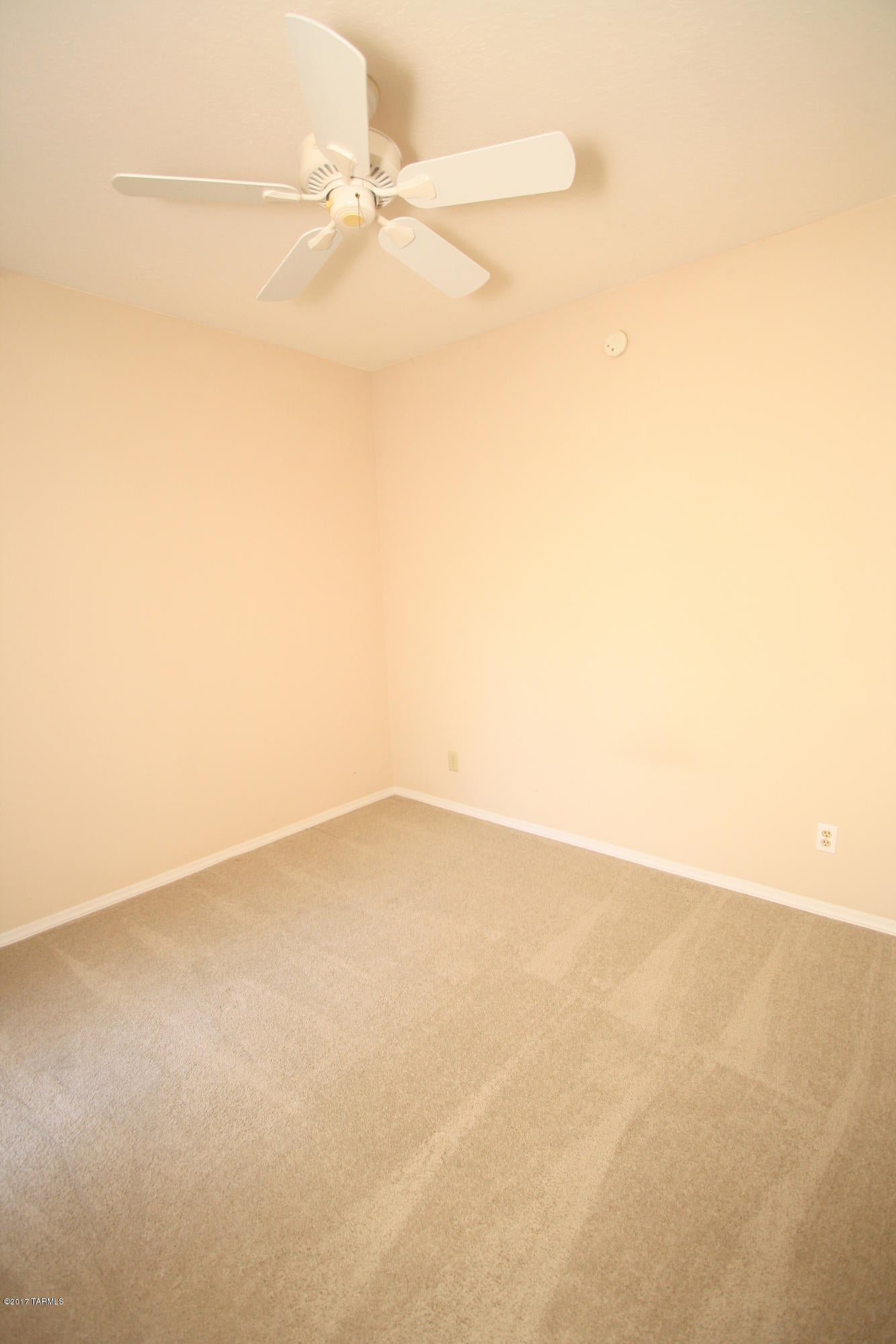 Viewpoint III (1-93) - Residential Lease