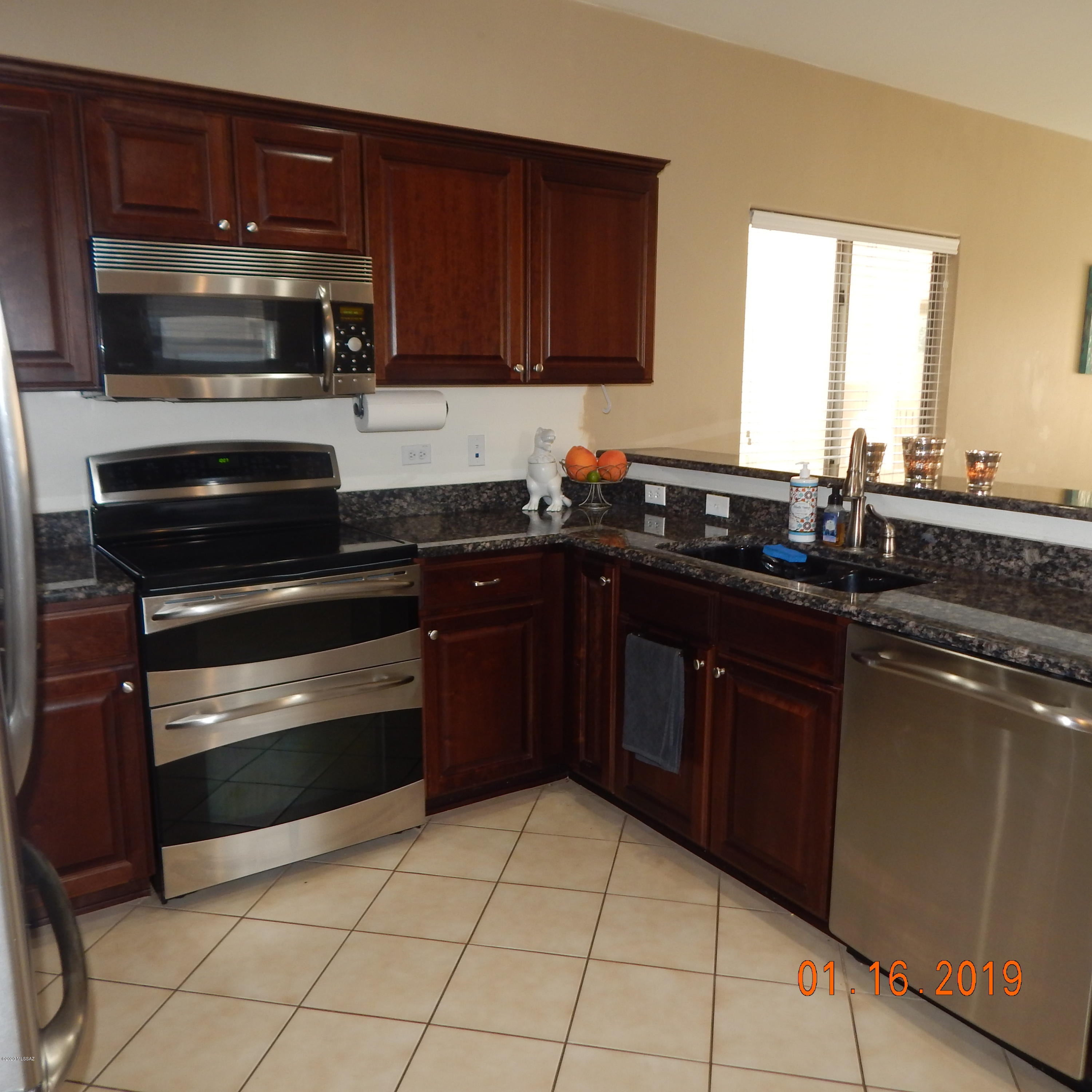 Presidios at Rancho Sahuarita (1-927) - Residential Lease