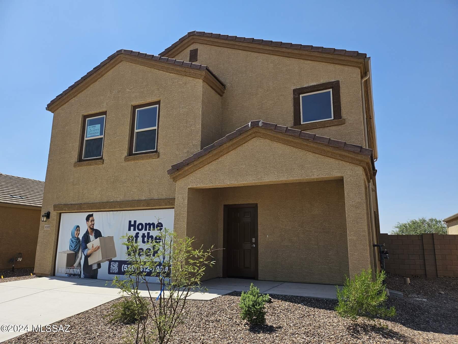 Saguaro Bloom SQ20180540069 - Residential