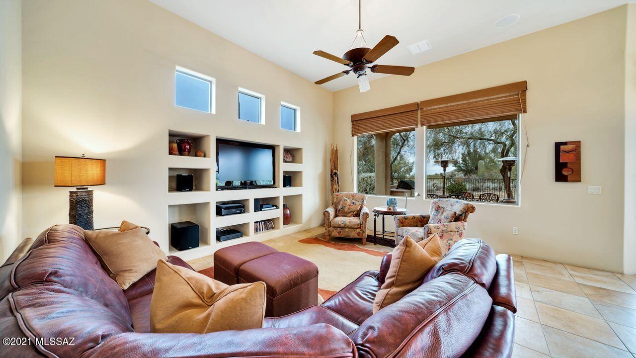 Dos Lagos at Dove Mountain (1-91) - Residential