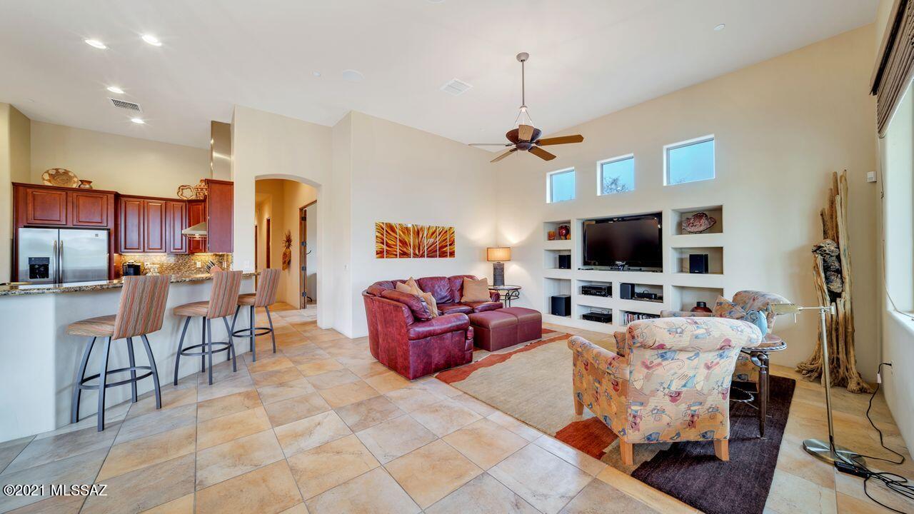 Dos Lagos at Dove Mountain (1-91) - Residential