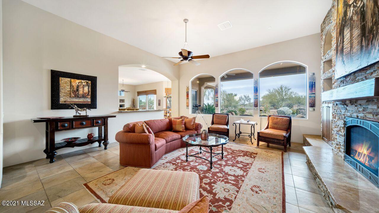 Dos Lagos at Dove Mountain (1-91) - Residential