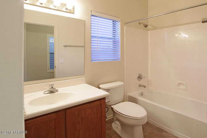Rancho Del Lago (101-206) - Residential Lease