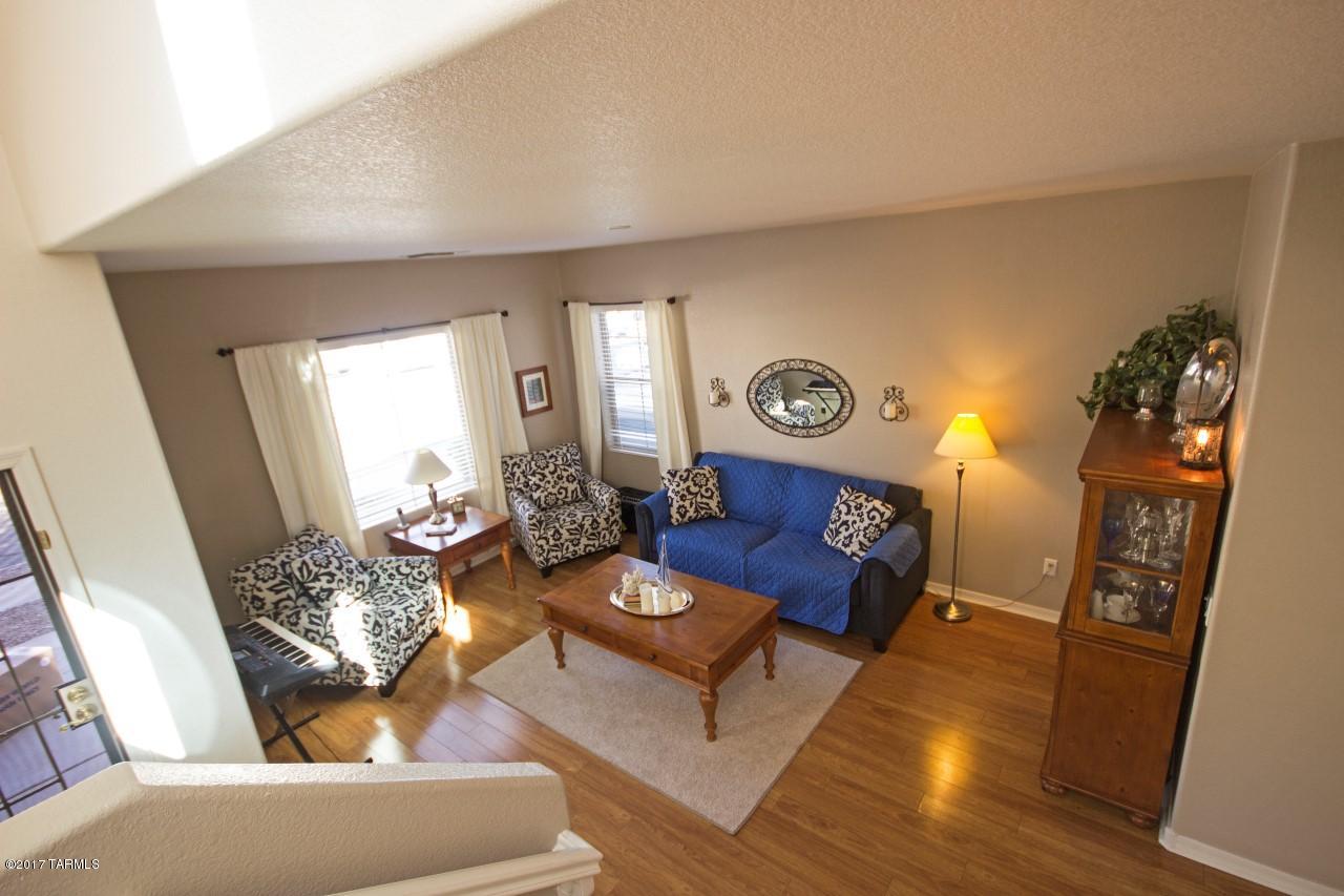 Presidio De Cancion (1-200) - Residential