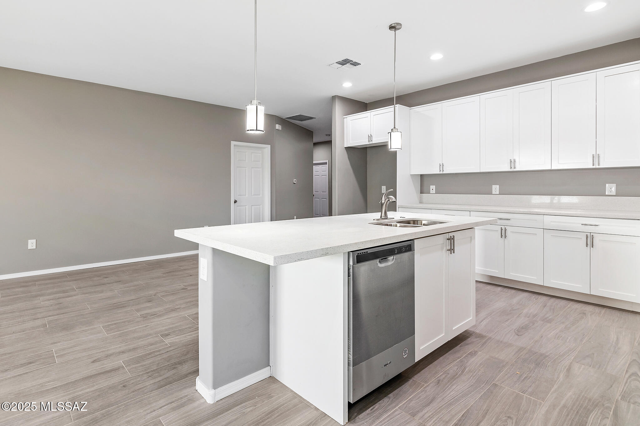 Teresa Terrace (1-28) - Residential