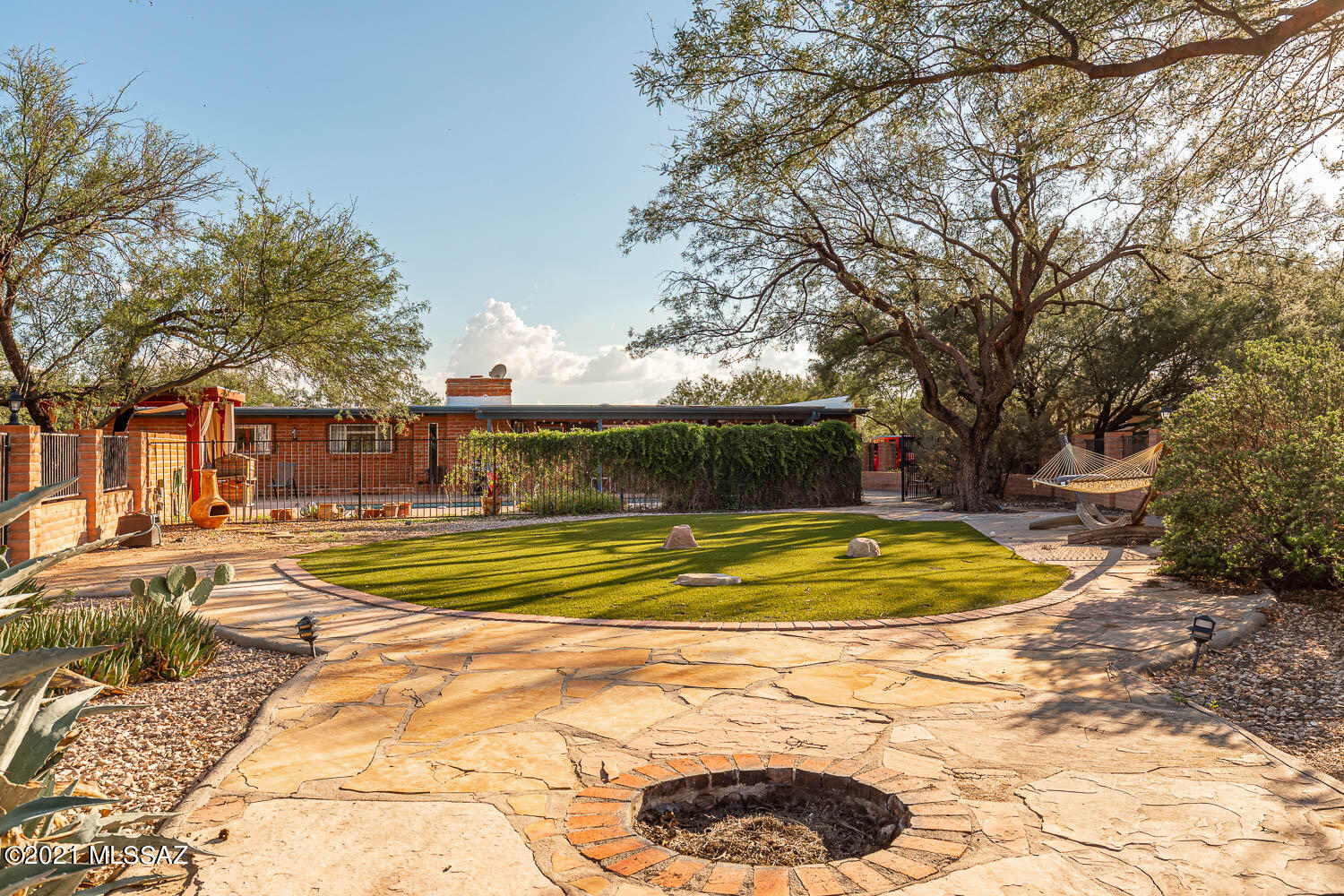 Bel Air Ranch Est - Residential