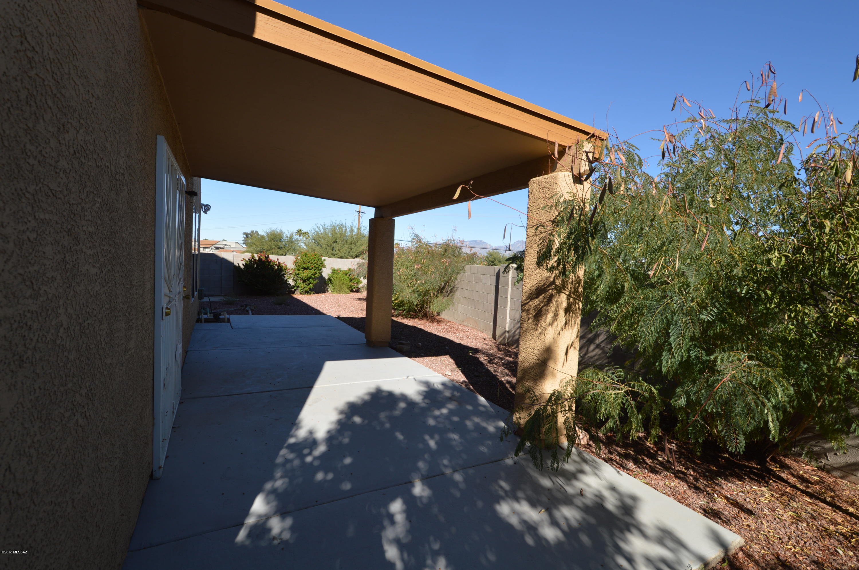 Pantano Ridge (1-123) - Residential Lease