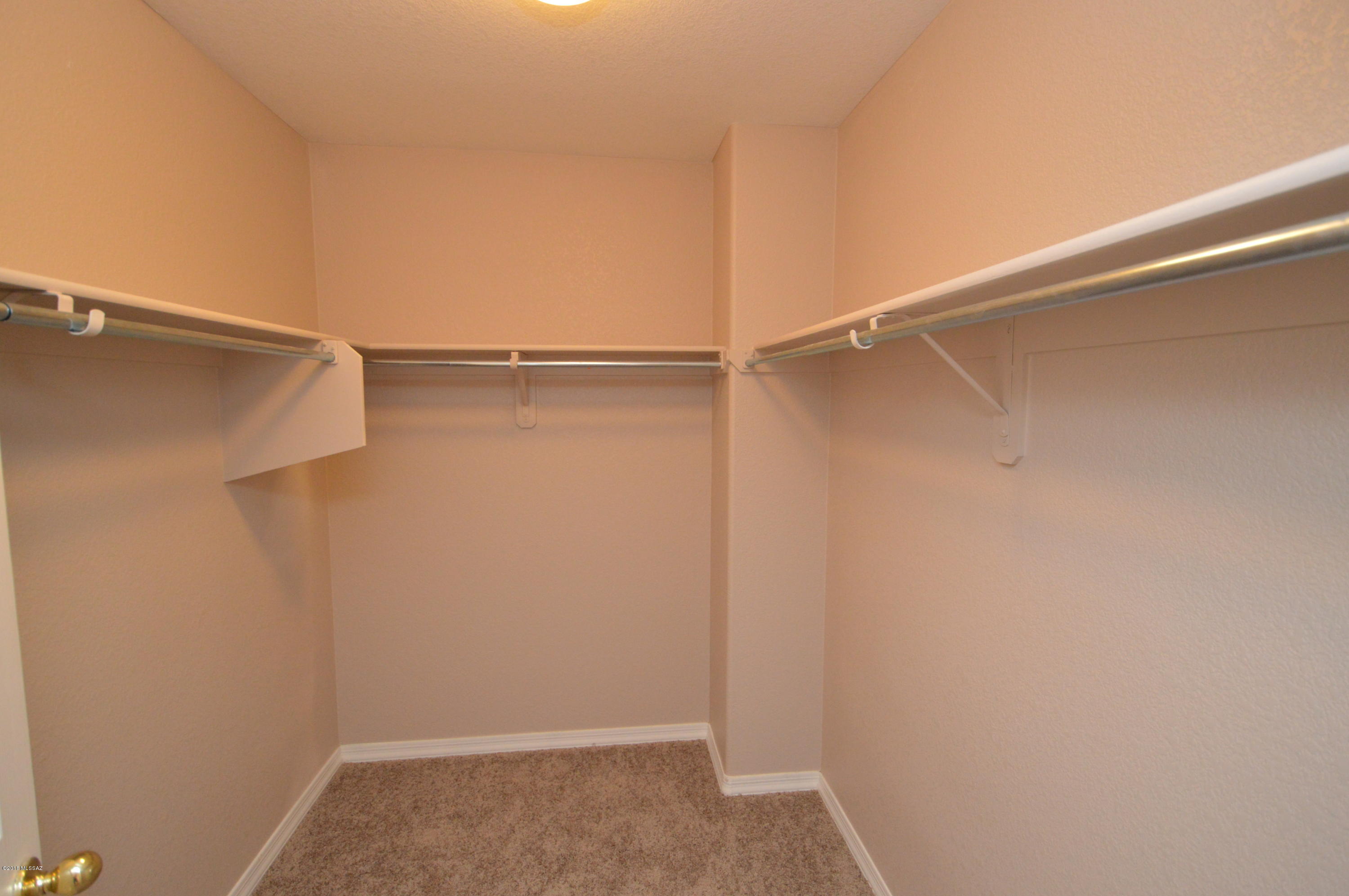 Pantano Ridge (1-123) - Residential Lease