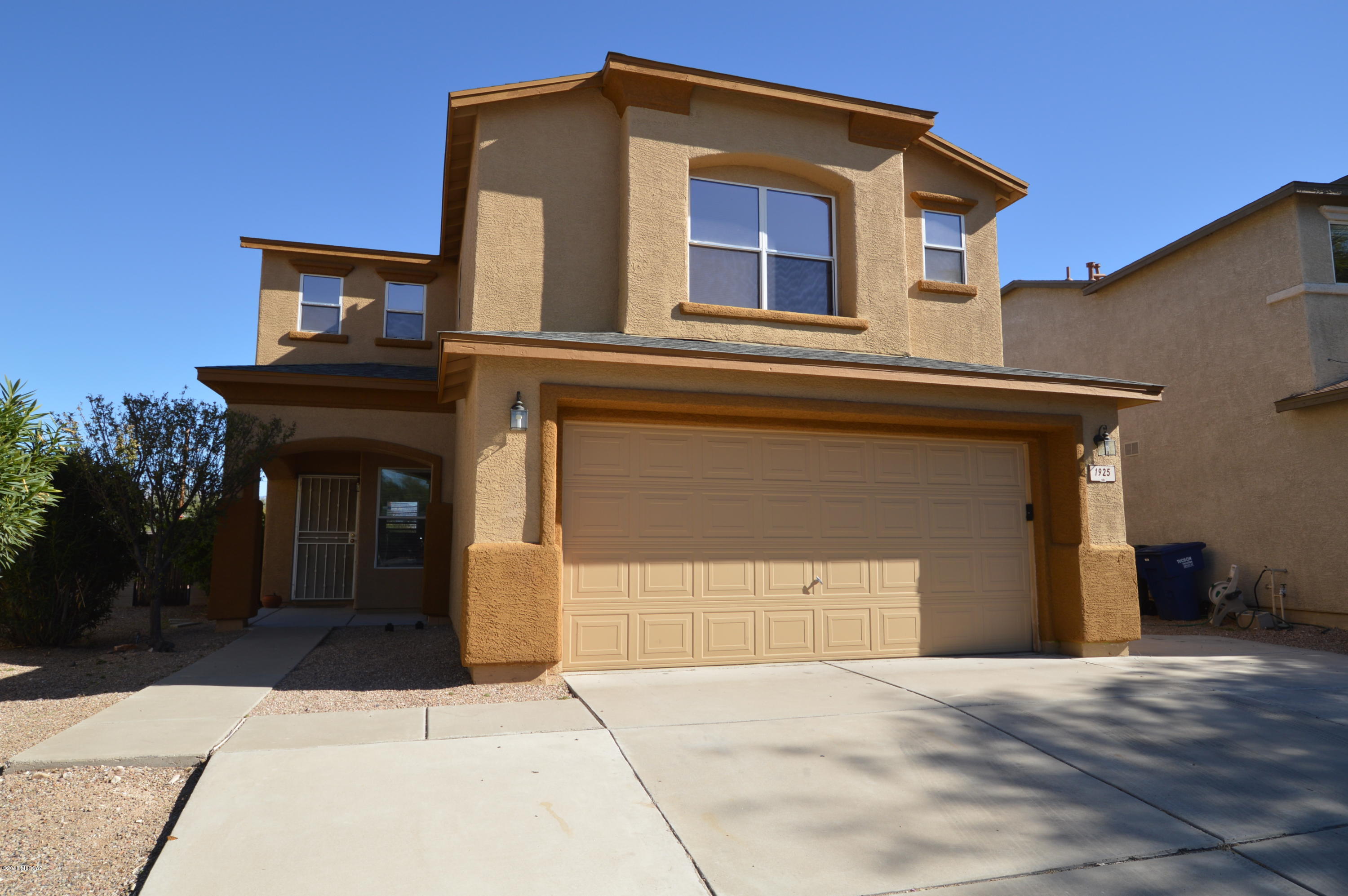 Pantano Ridge (1-123) - Residential Lease