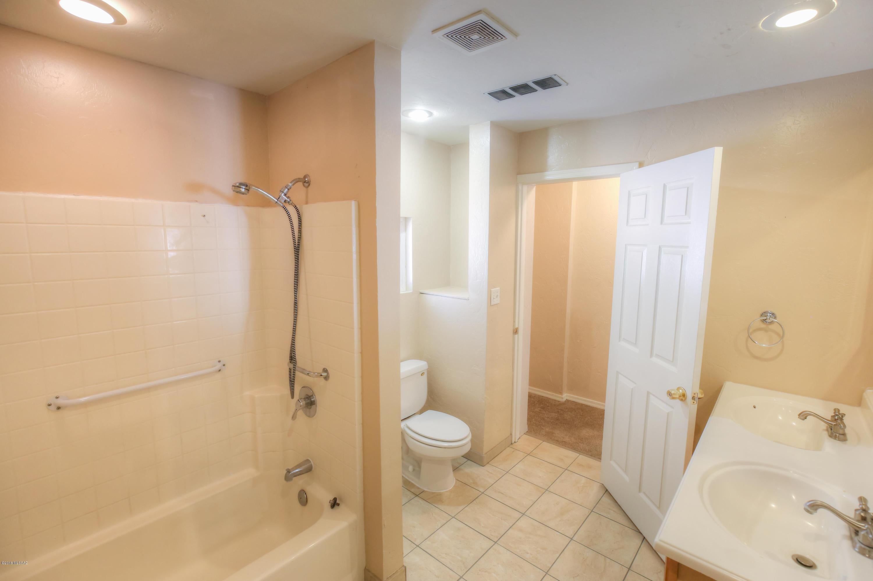 Pinecrest Add - Residential Lease