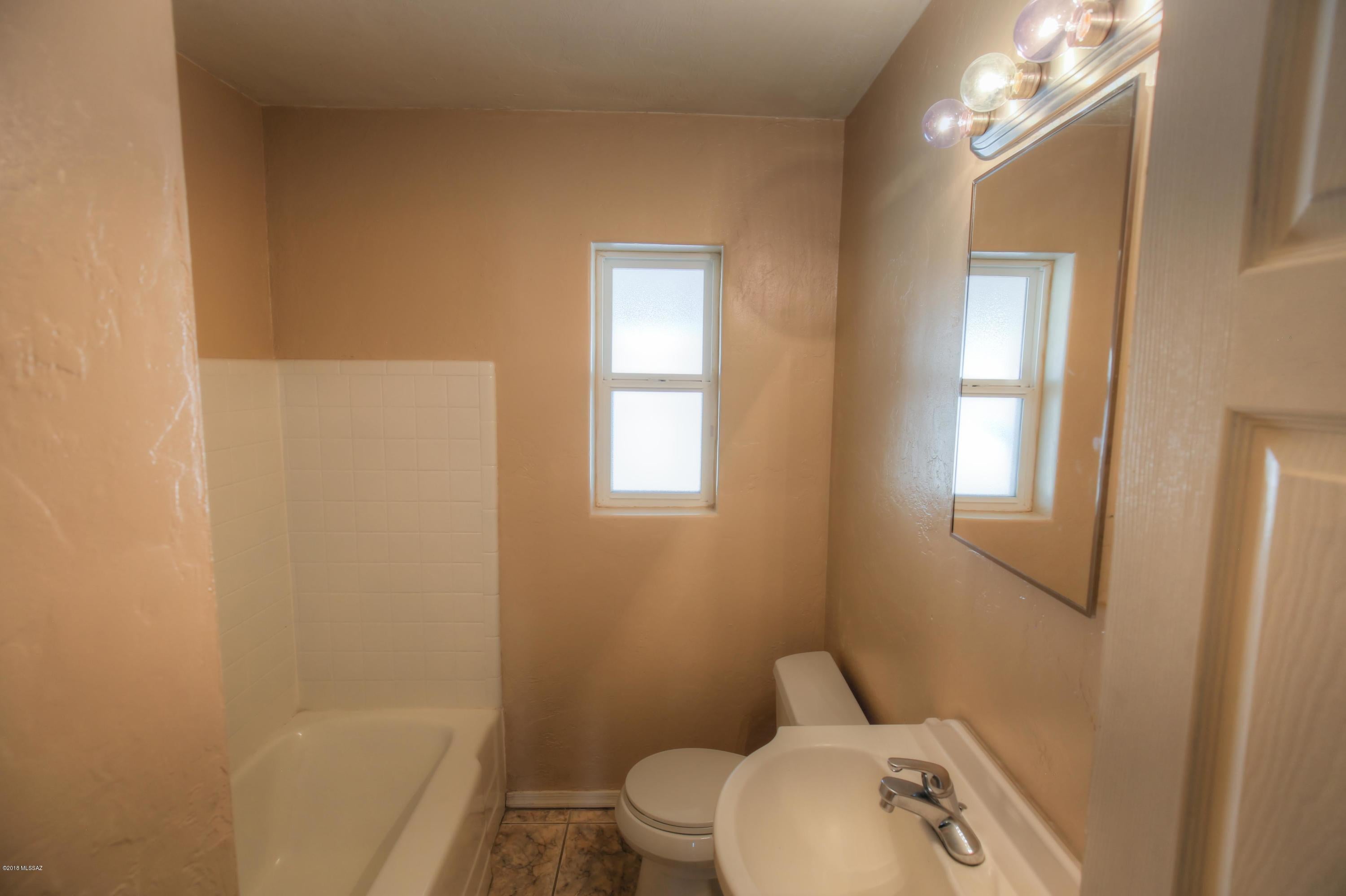 Pinecrest Add - Residential Lease