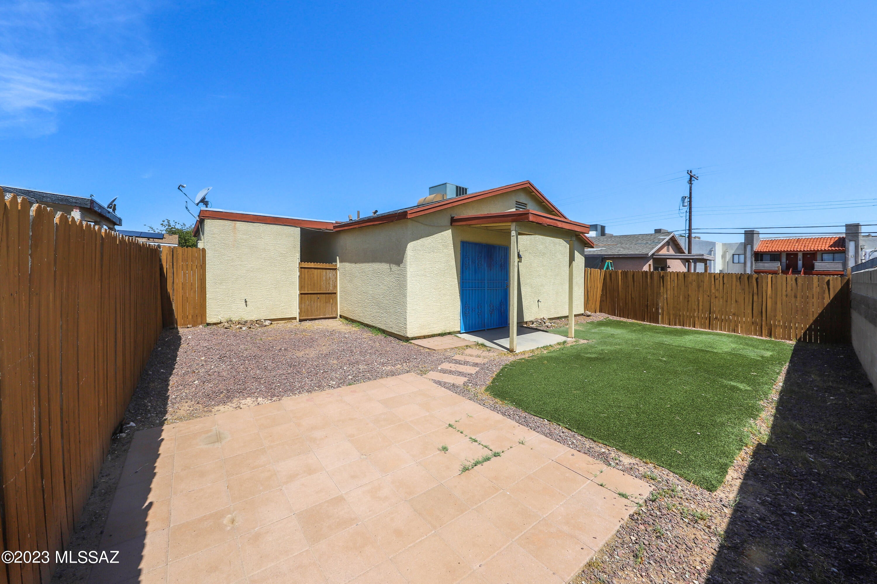 Bantam Estates (1-30) - Residential Lease