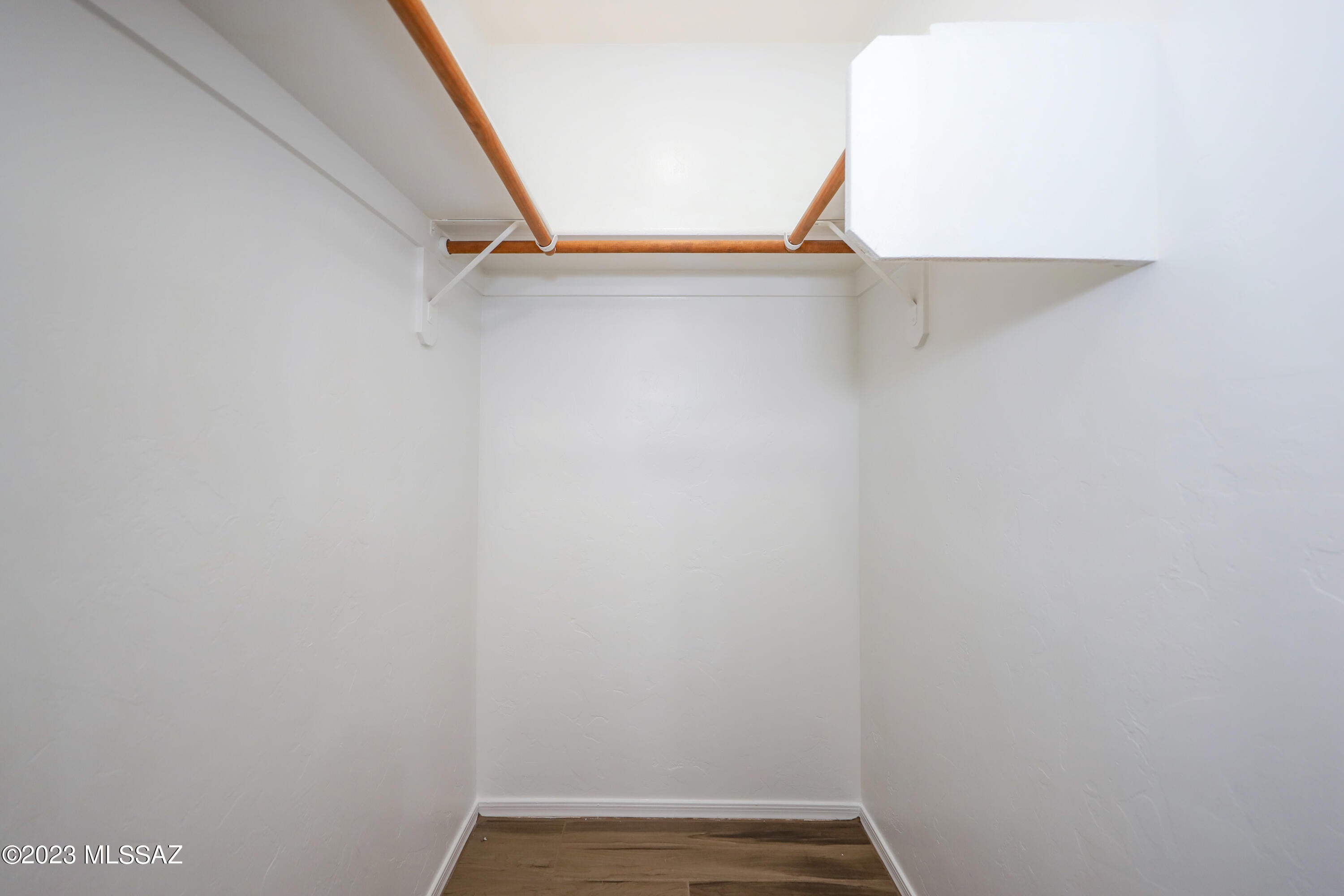 Bantam Estates (1-30) - Residential Lease
