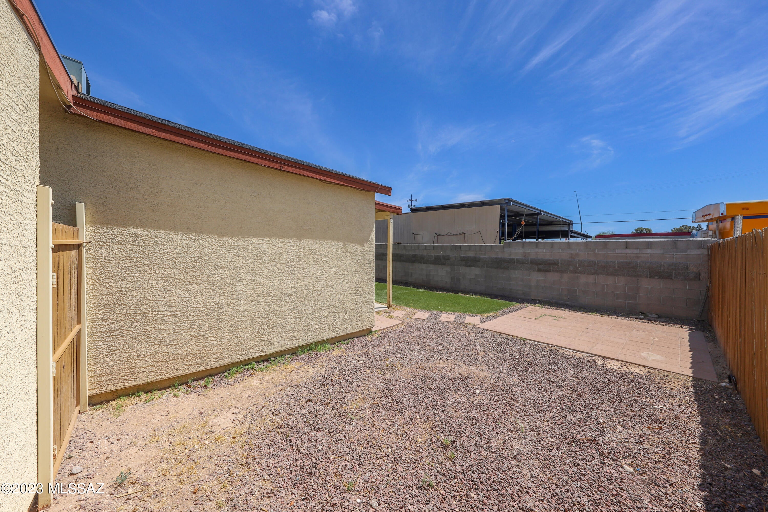 Bantam Estates (1-30) - Residential Lease