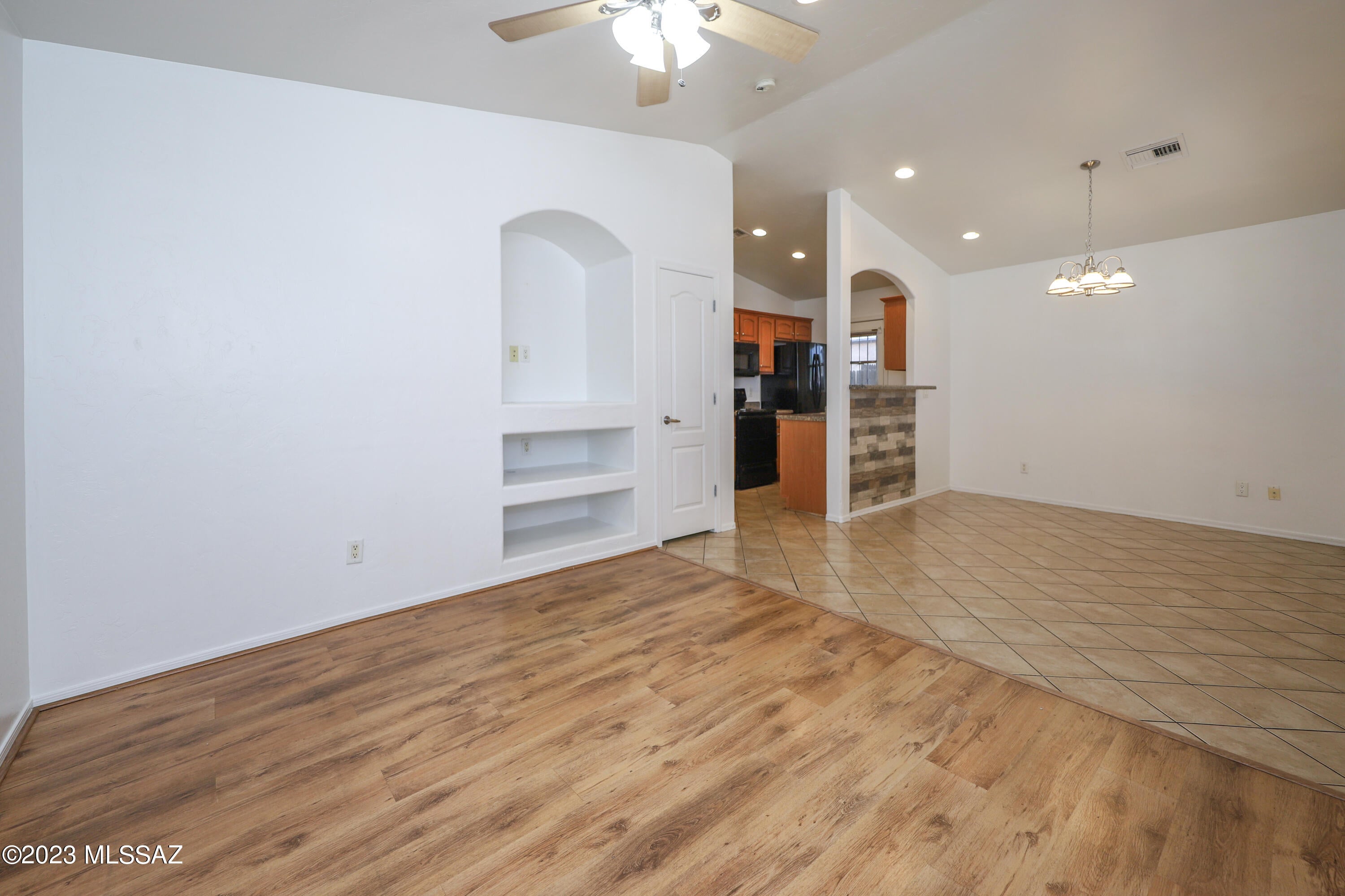 Bantam Estates (1-30) - Residential Lease