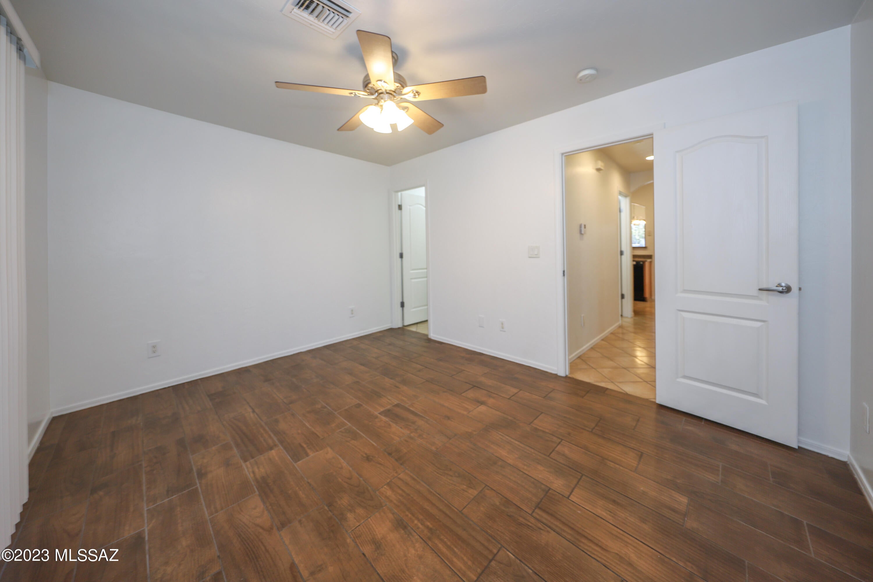 Bantam Estates (1-30) - Residential Lease