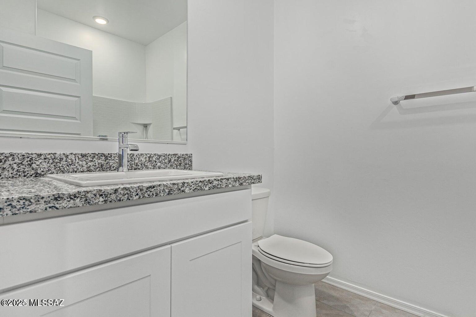 New Tucson Unit NO. 8 (1-455) - Residential Lease