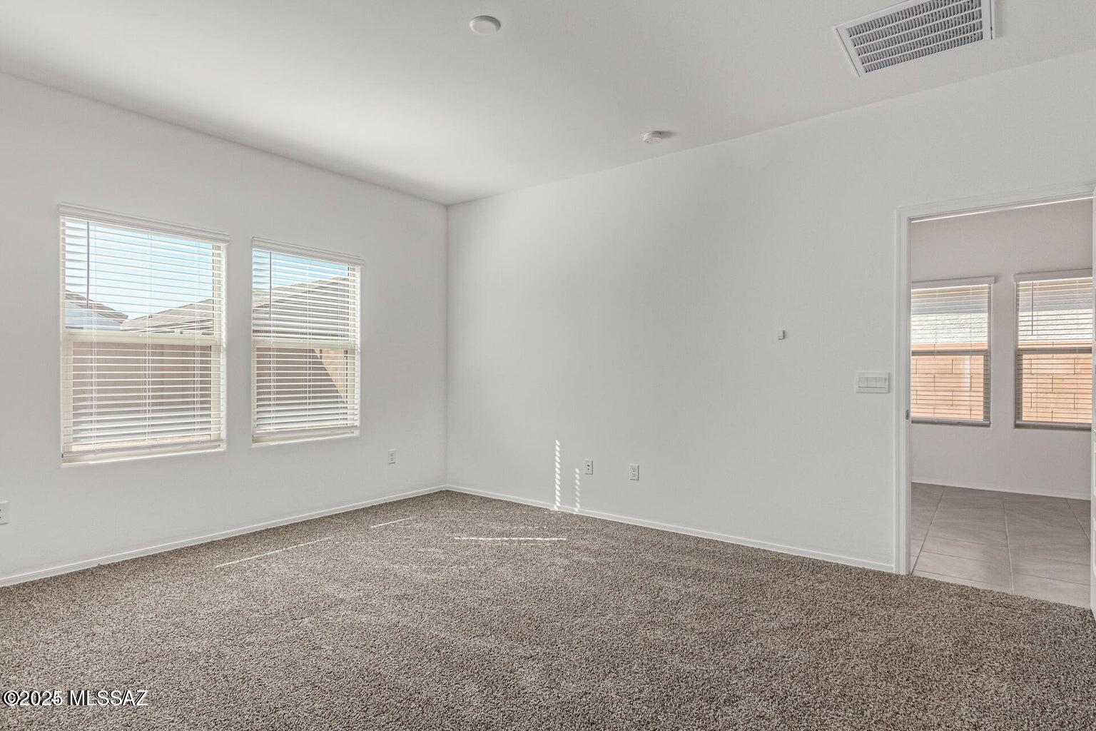 New Tucson Unit NO. 8 (1-455) - Residential Lease