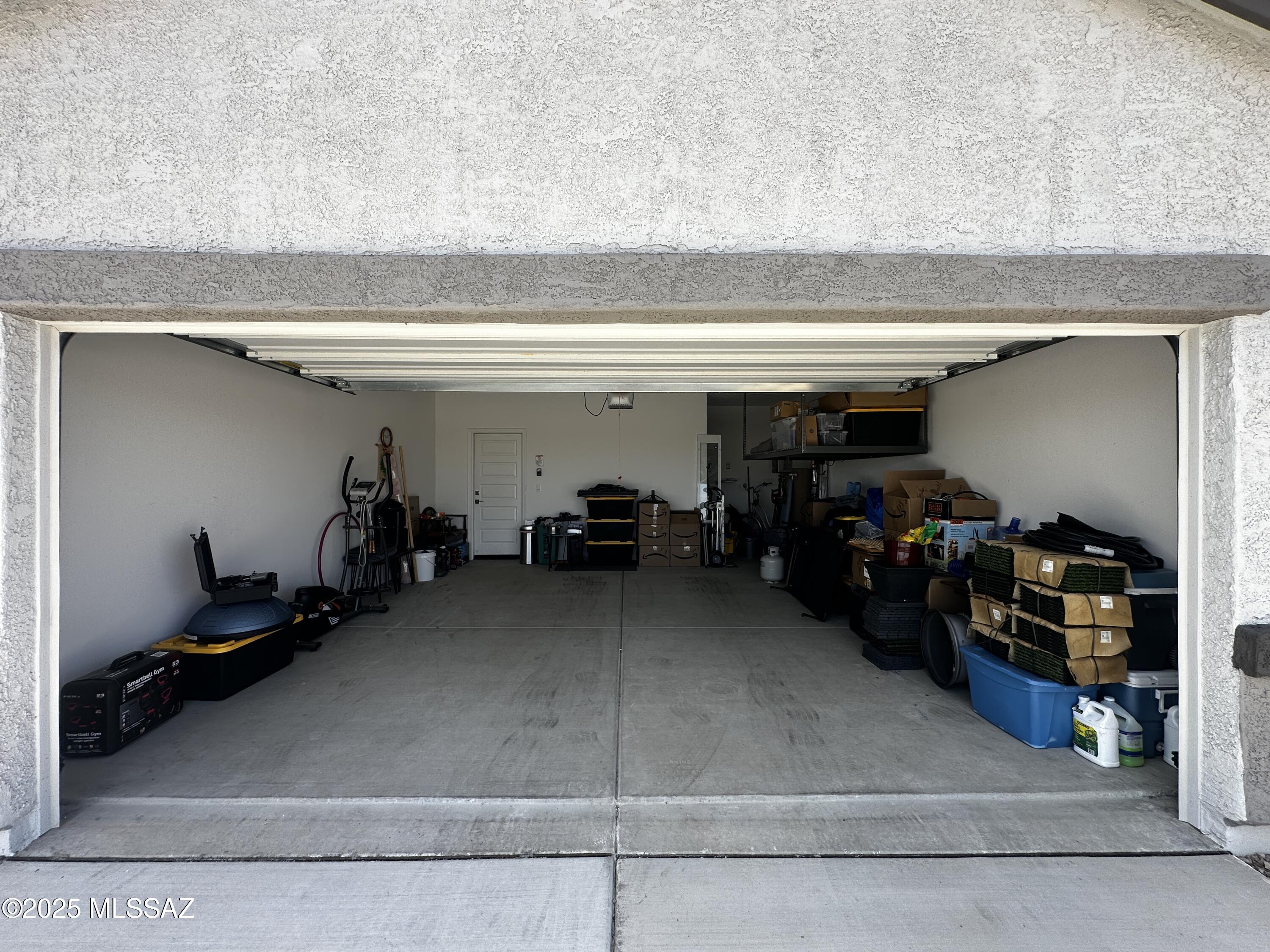 New Tucson Unit NO. 8 (1-455) - Residential Lease