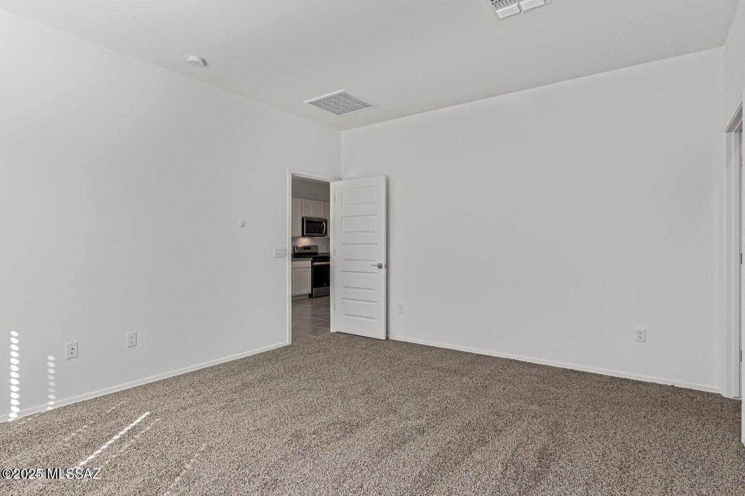 New Tucson Unit NO. 8 (1-455) - Residential Lease