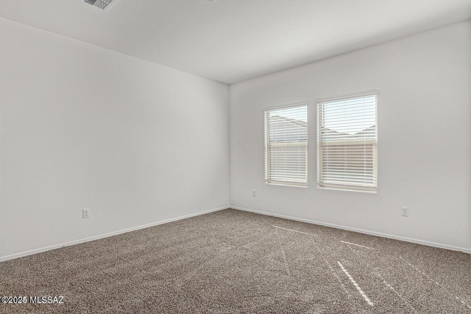 New Tucson Unit NO. 8 (1-455) - Residential Lease