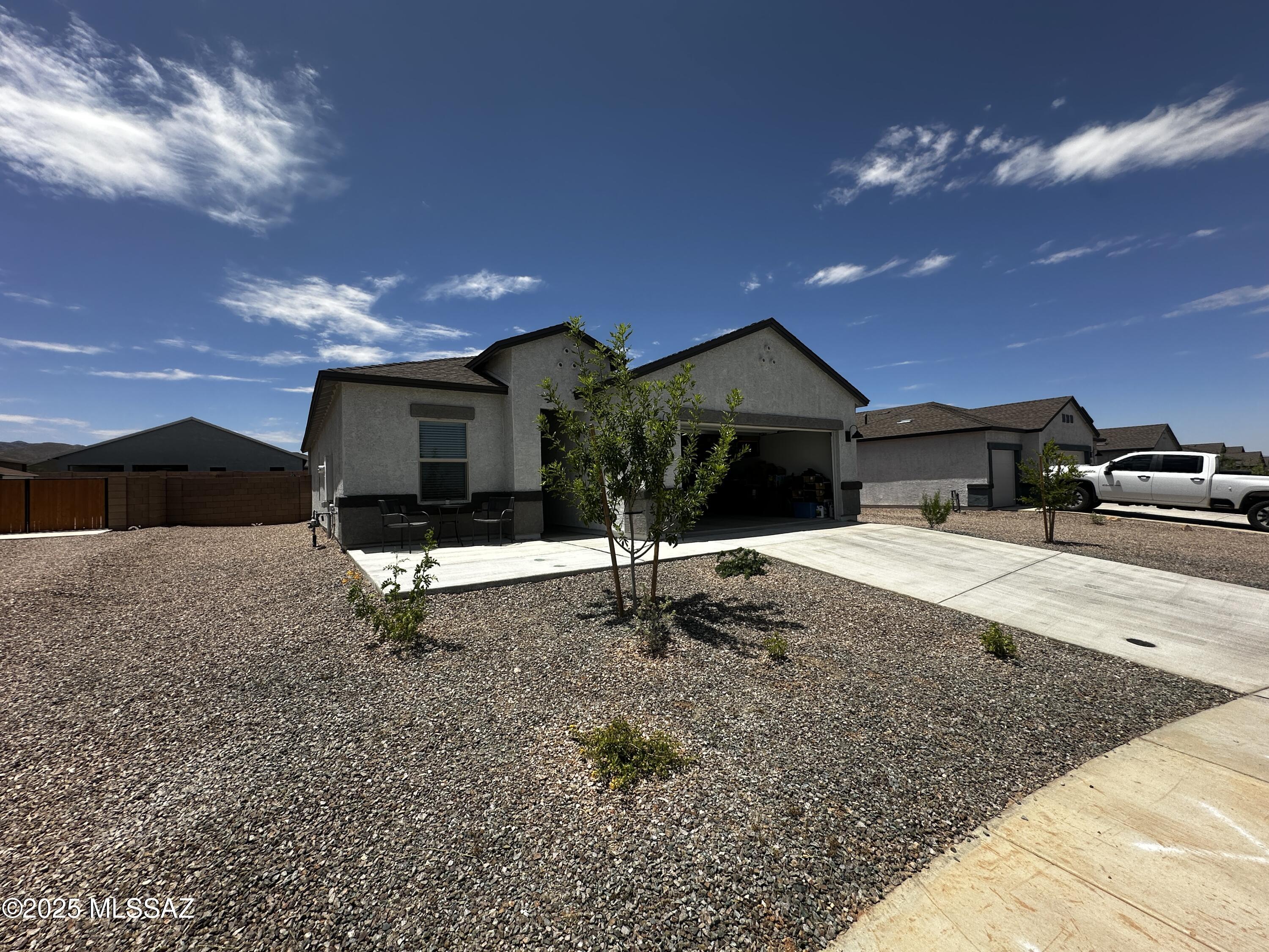 New Tucson Unit NO. 8 (1-455) - Residential Lease
